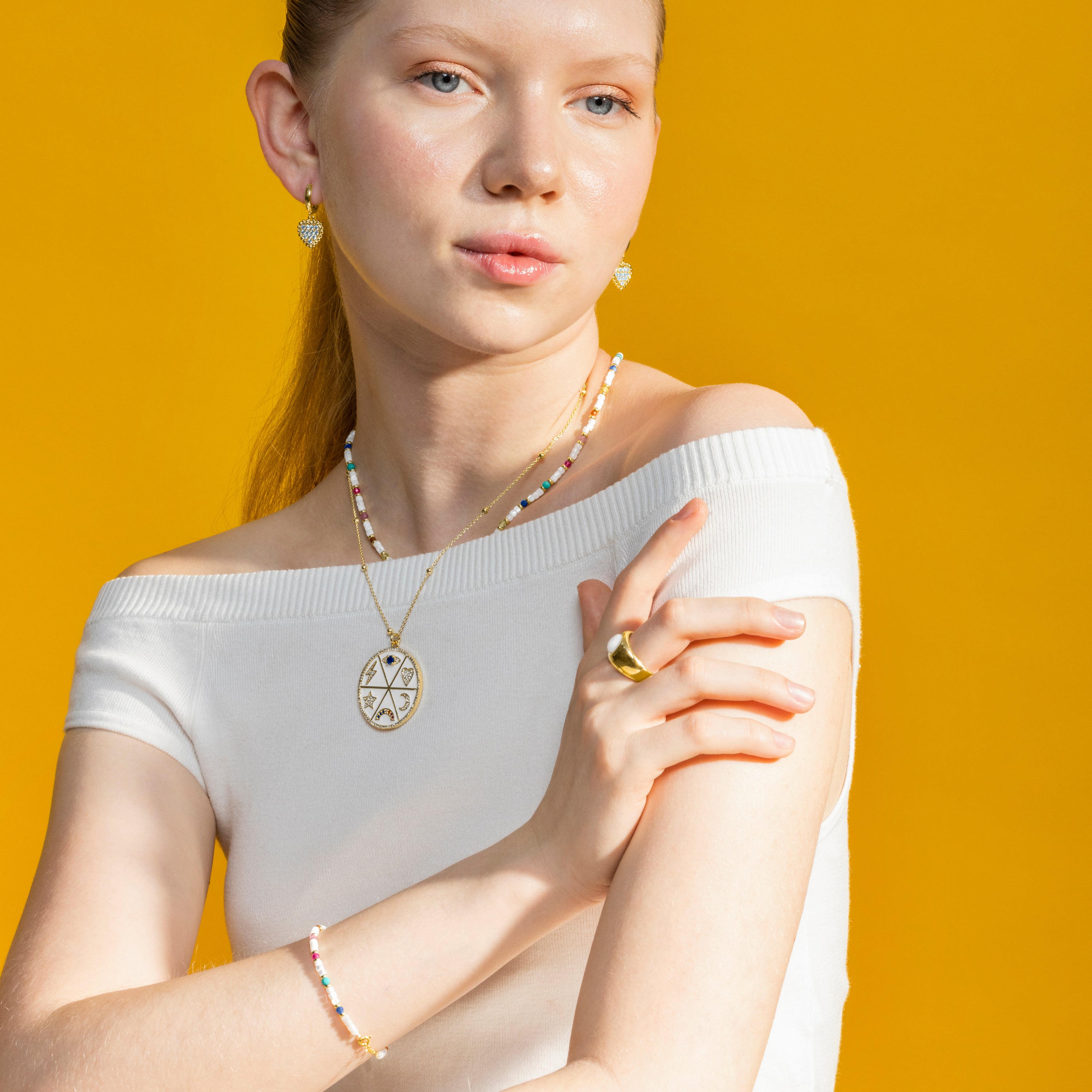 Bracelet with white mother-of-pearl, 18k gold finish - Xolau