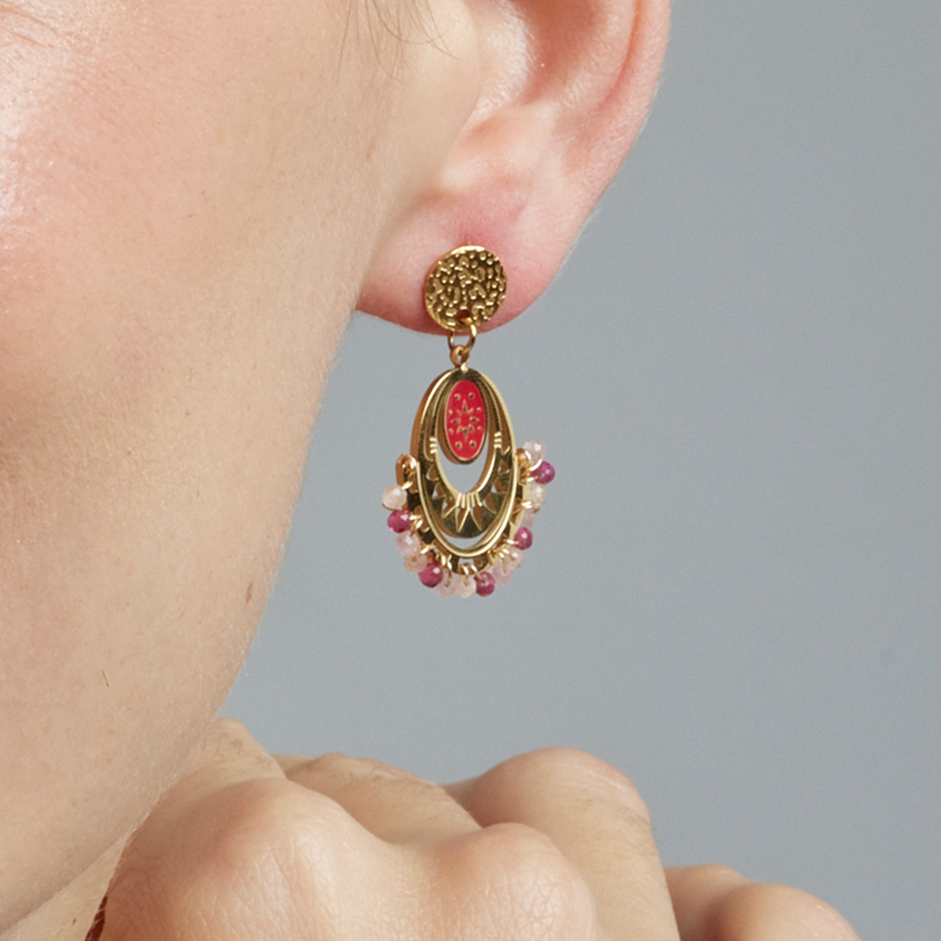 Pendientes con Cristal Rojo acabado oro 18k - Moku