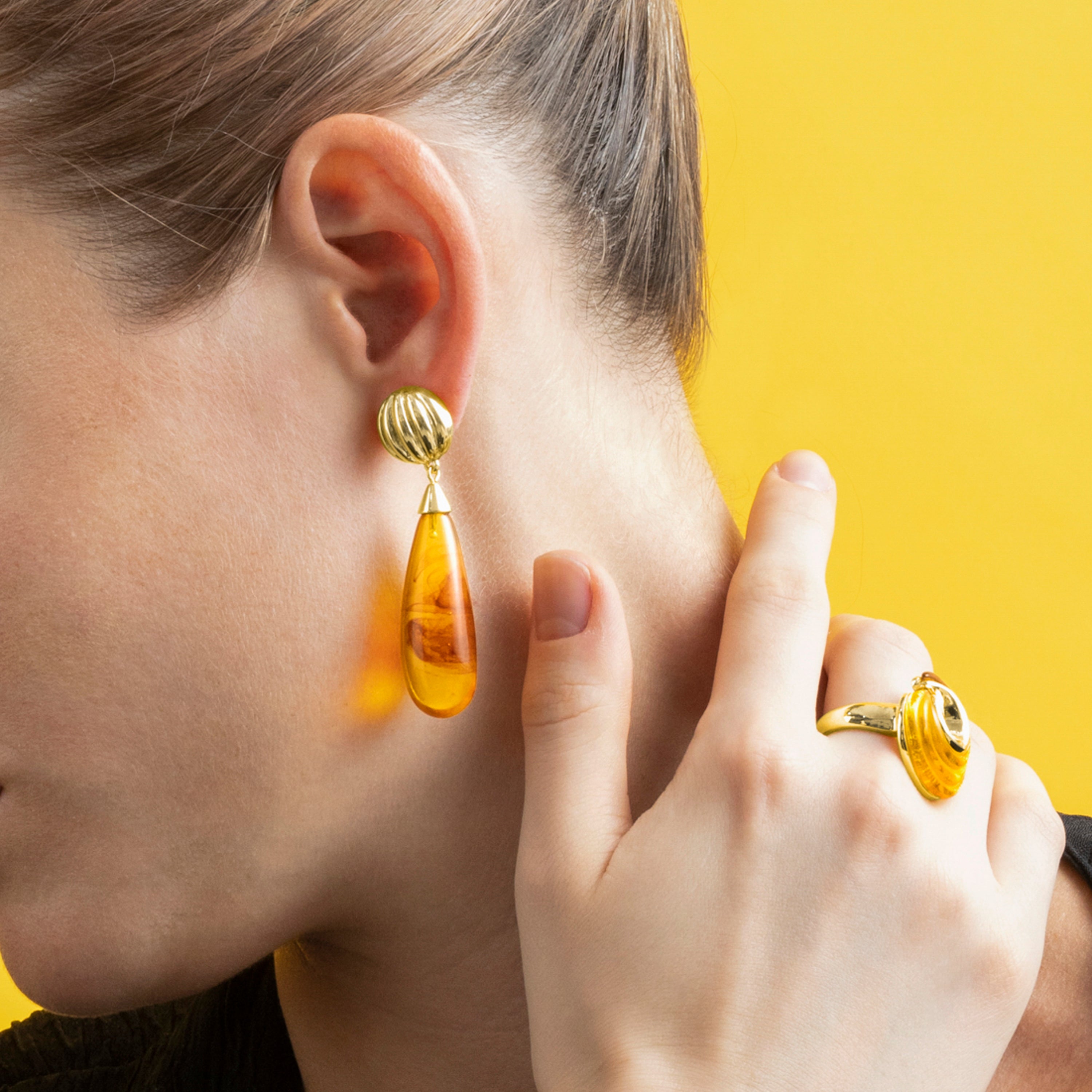 Boucles d'oreilles en résine ambre finition or 18k - Orpak