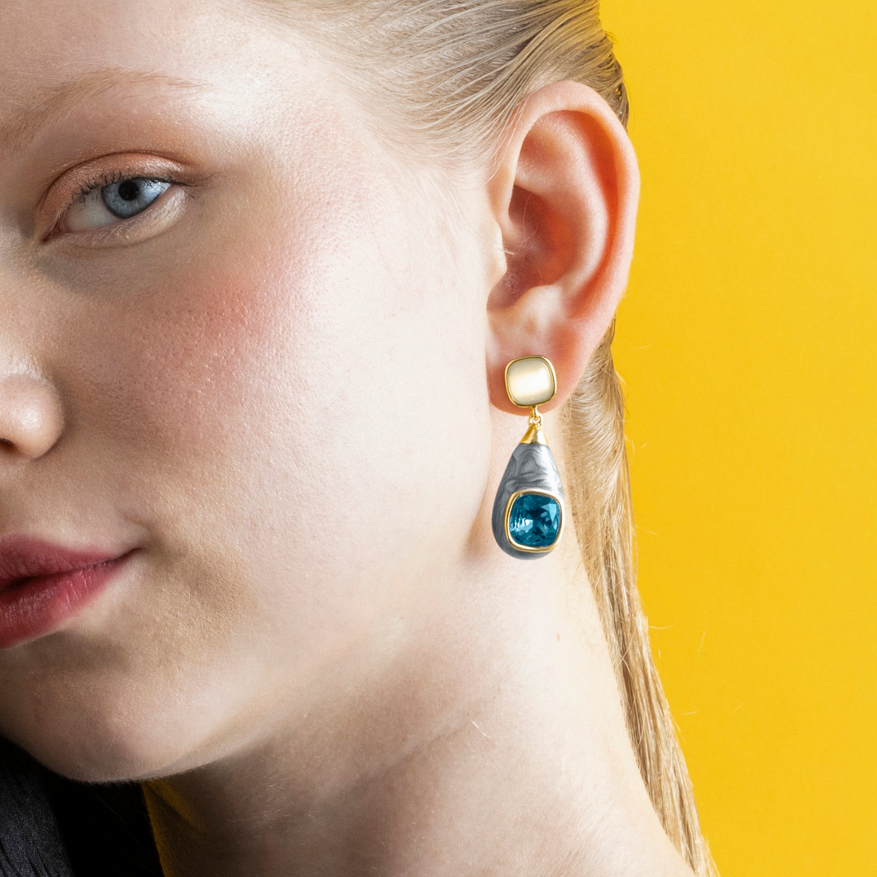 Pendientes con Ojo de Gato acabado oro 18k - Sethi