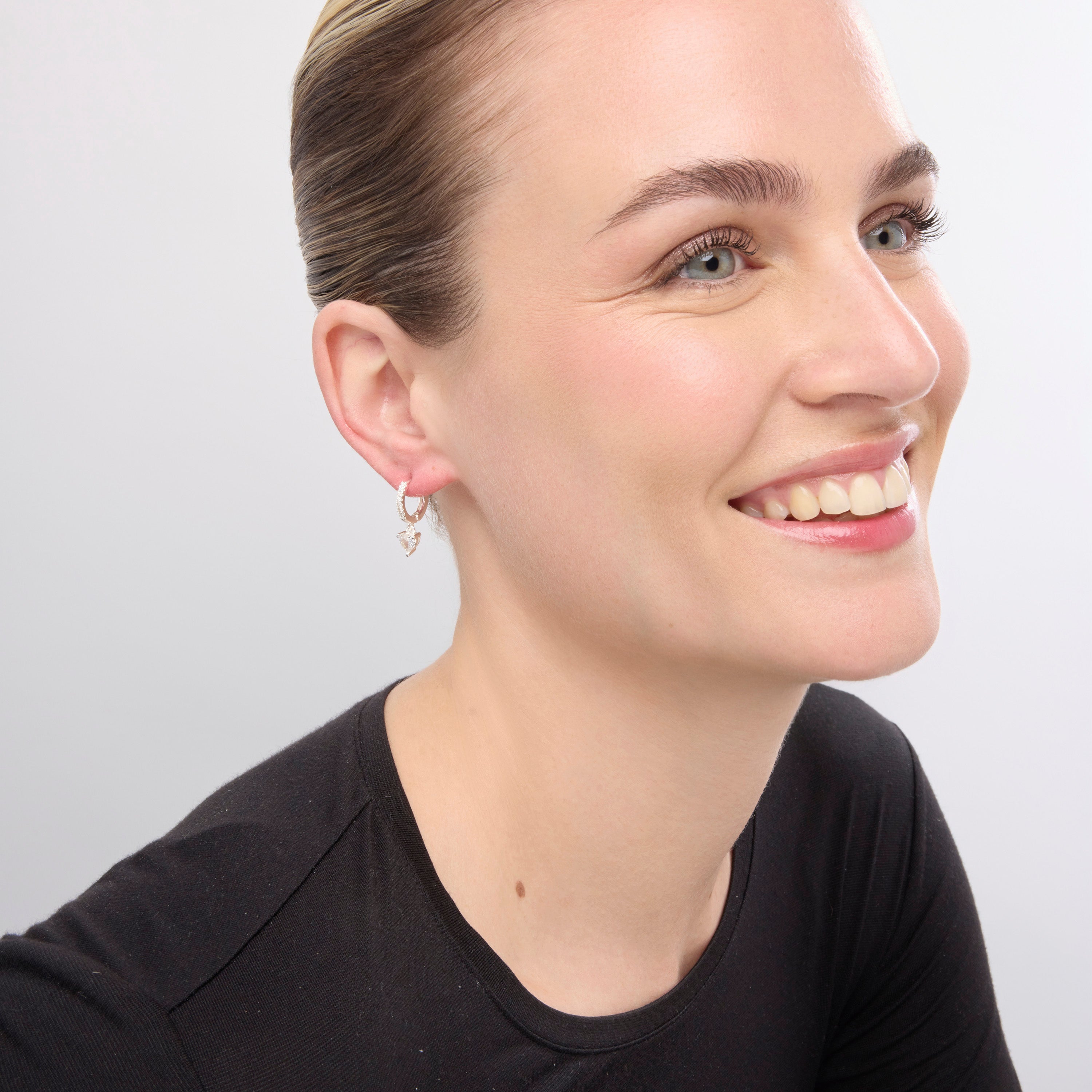 Boucles d'oreilles finition argent et Zircon brillant - Drasa