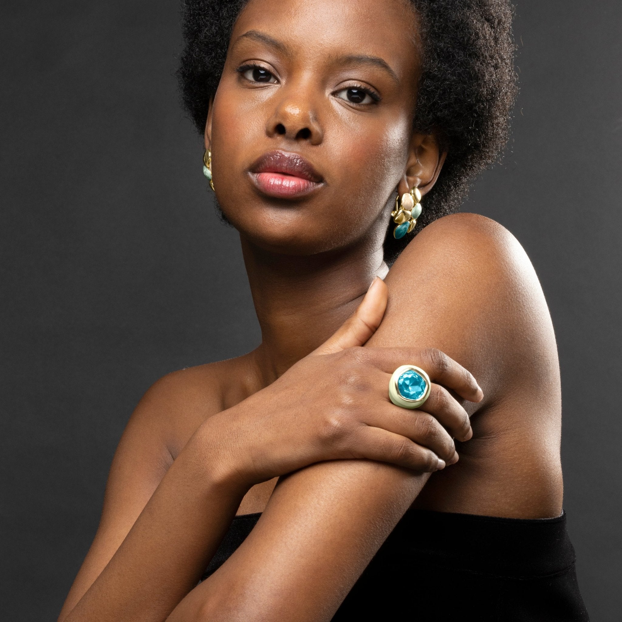 Anillo acabado en oro amarillo 18k - LUX BY LUX