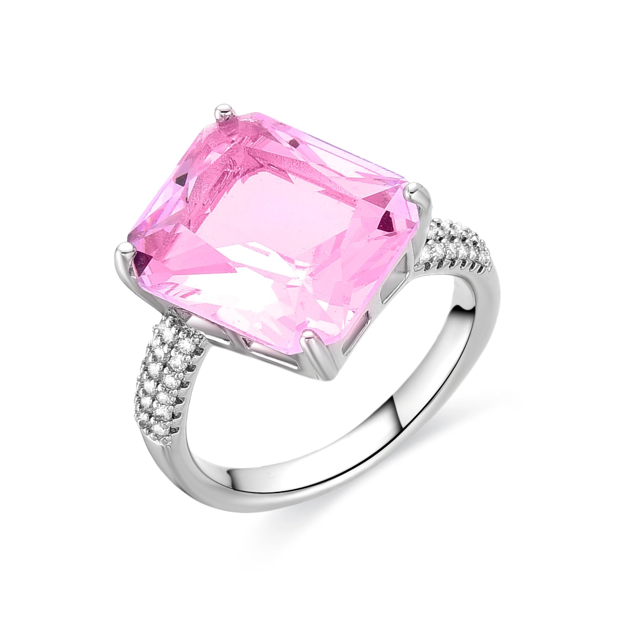 Bague finition en or jaune 18k