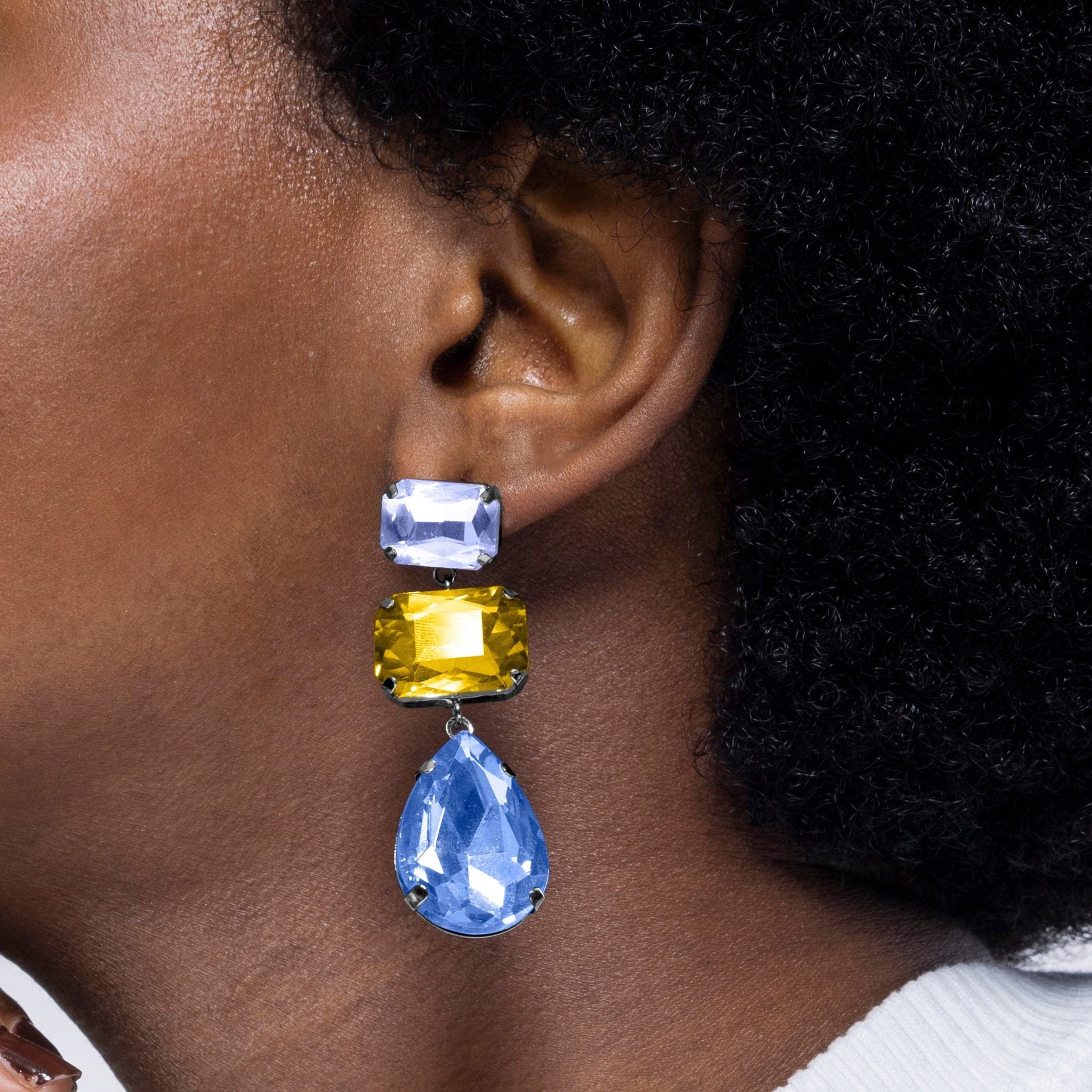 Pendientes acabados en oro amarillo 18k - LUX BY LUX