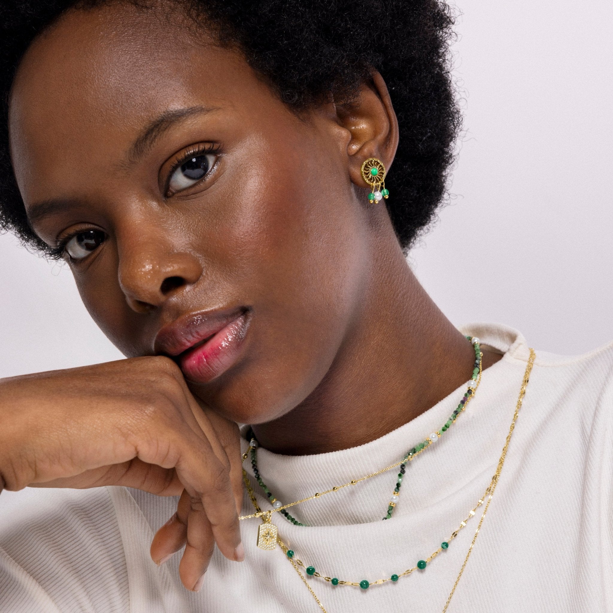 Pendientes acabados en oro amarillo 18k - LUX BY LUX