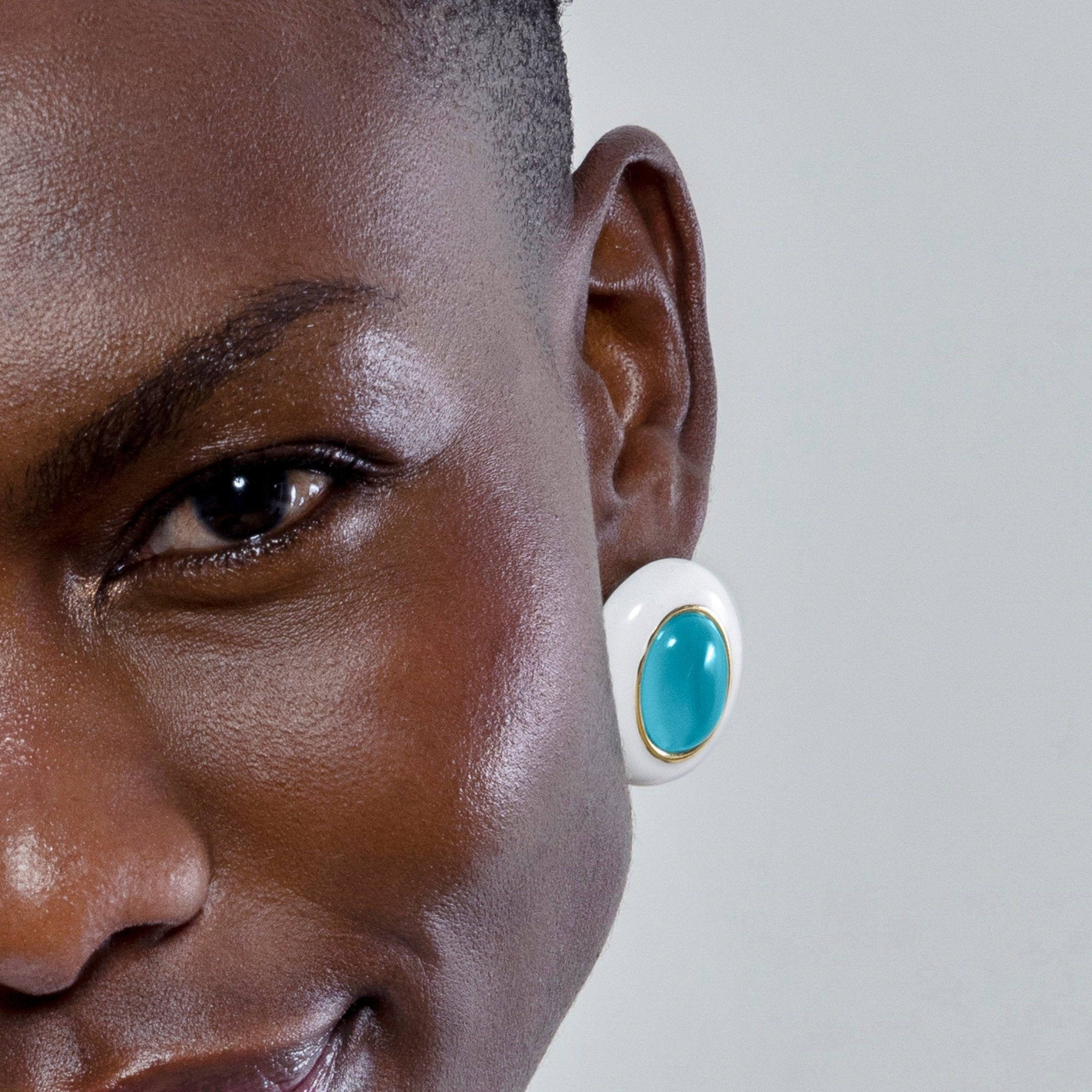 Pendientes acabados en oro amarillo 18K - LUX BY LUX