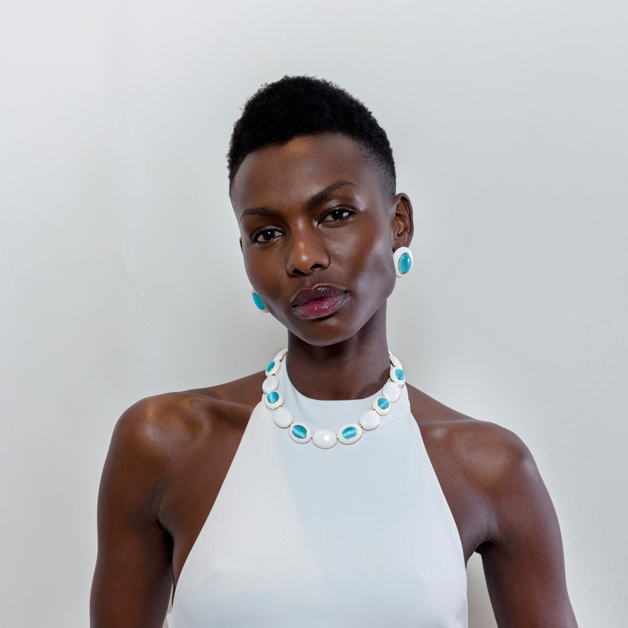 Pendientes acabados en oro amarillo 18K - LUX BY LUX