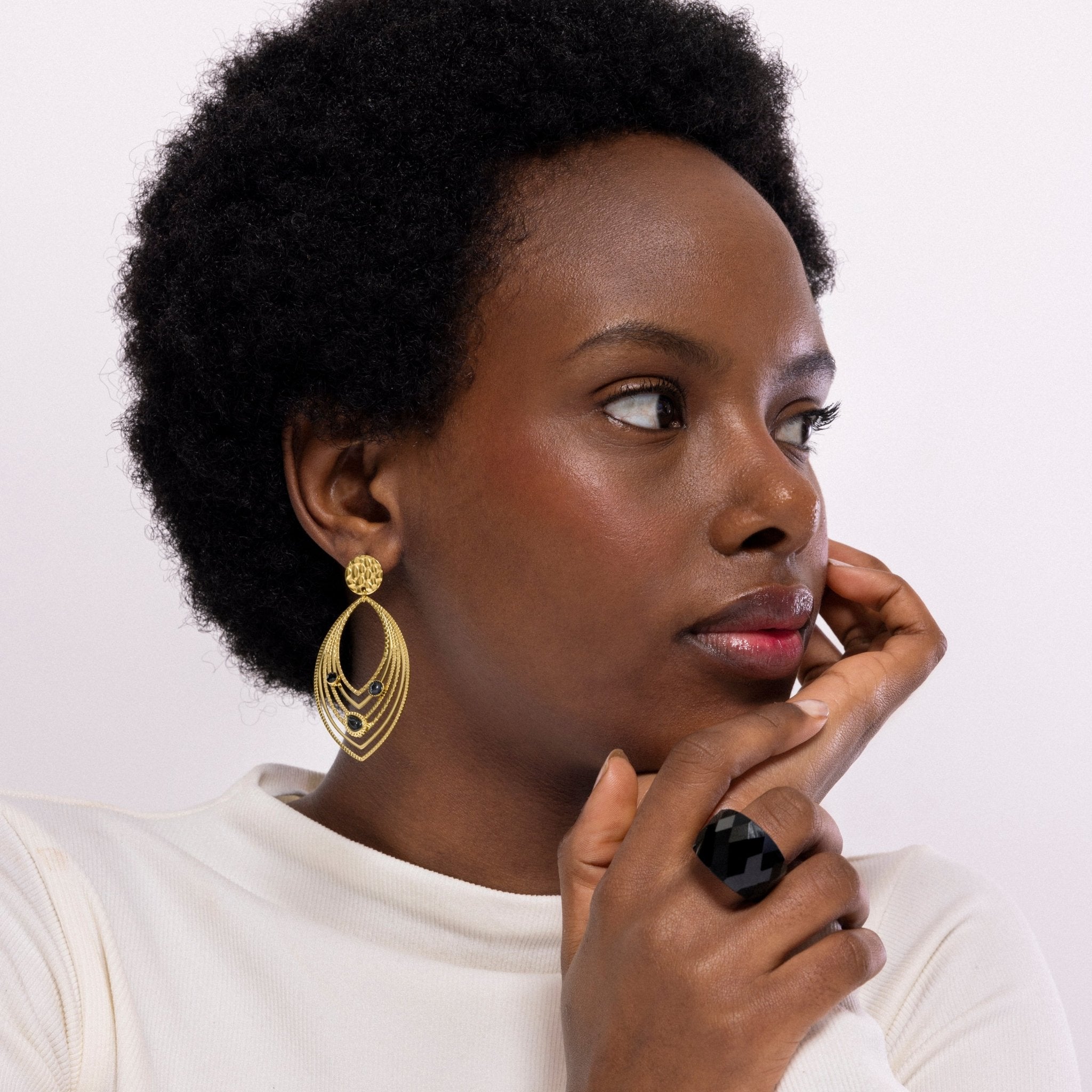 Pendientes acabados en oro amarillo 18k - LUX BY LUX