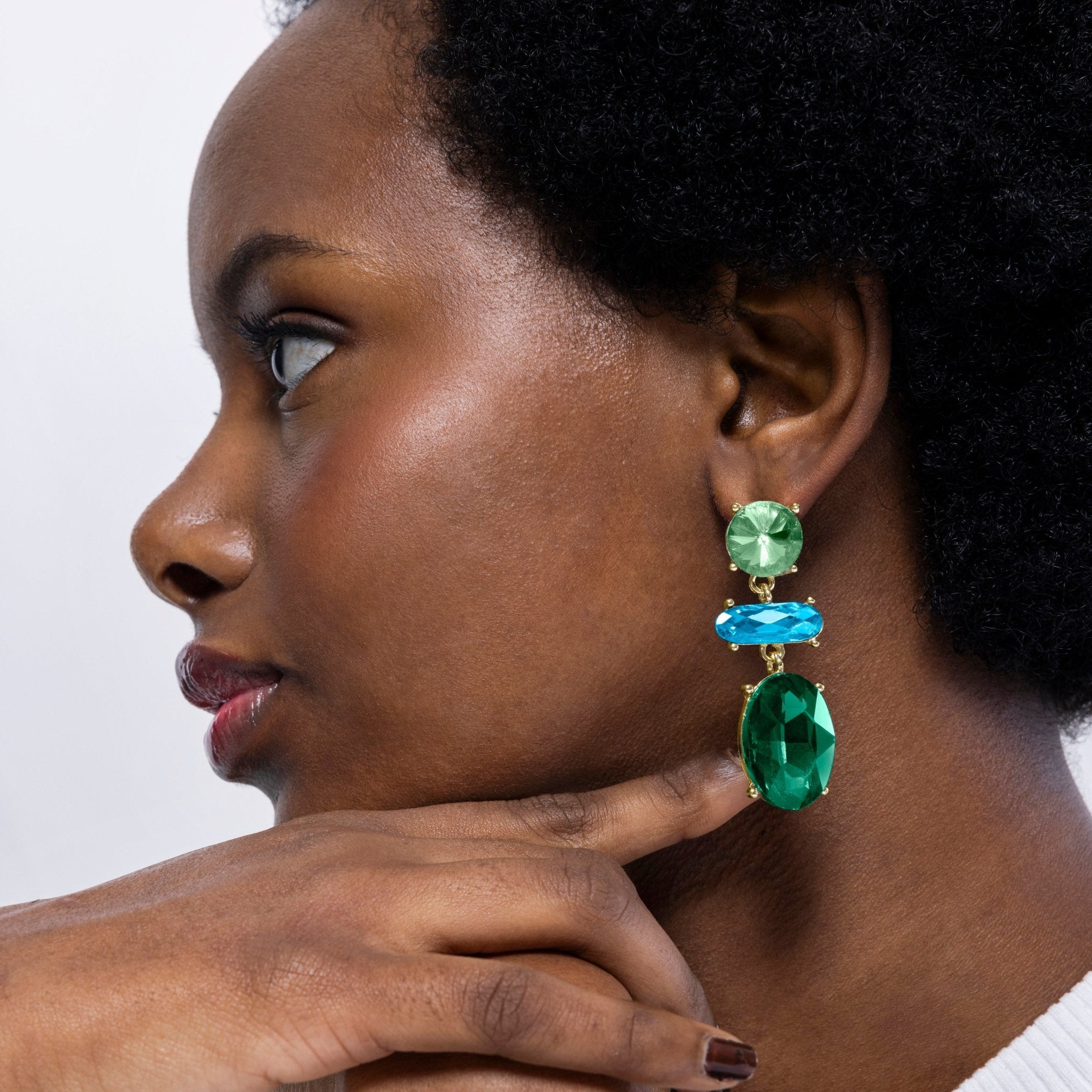 Earrings finished in 18k yellow gold