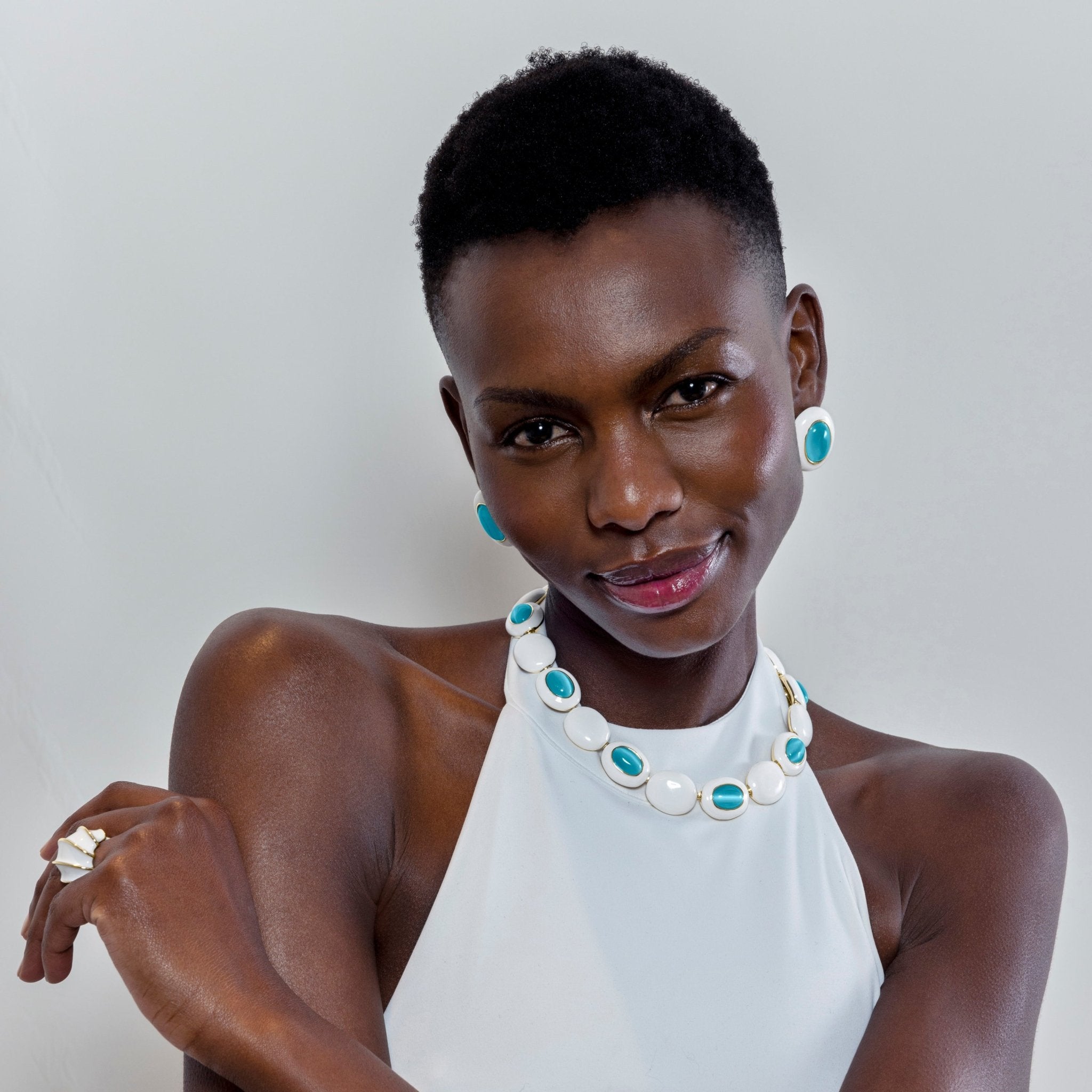 Pendientes acabados en oro amarillo 18K - LUX BY LUX