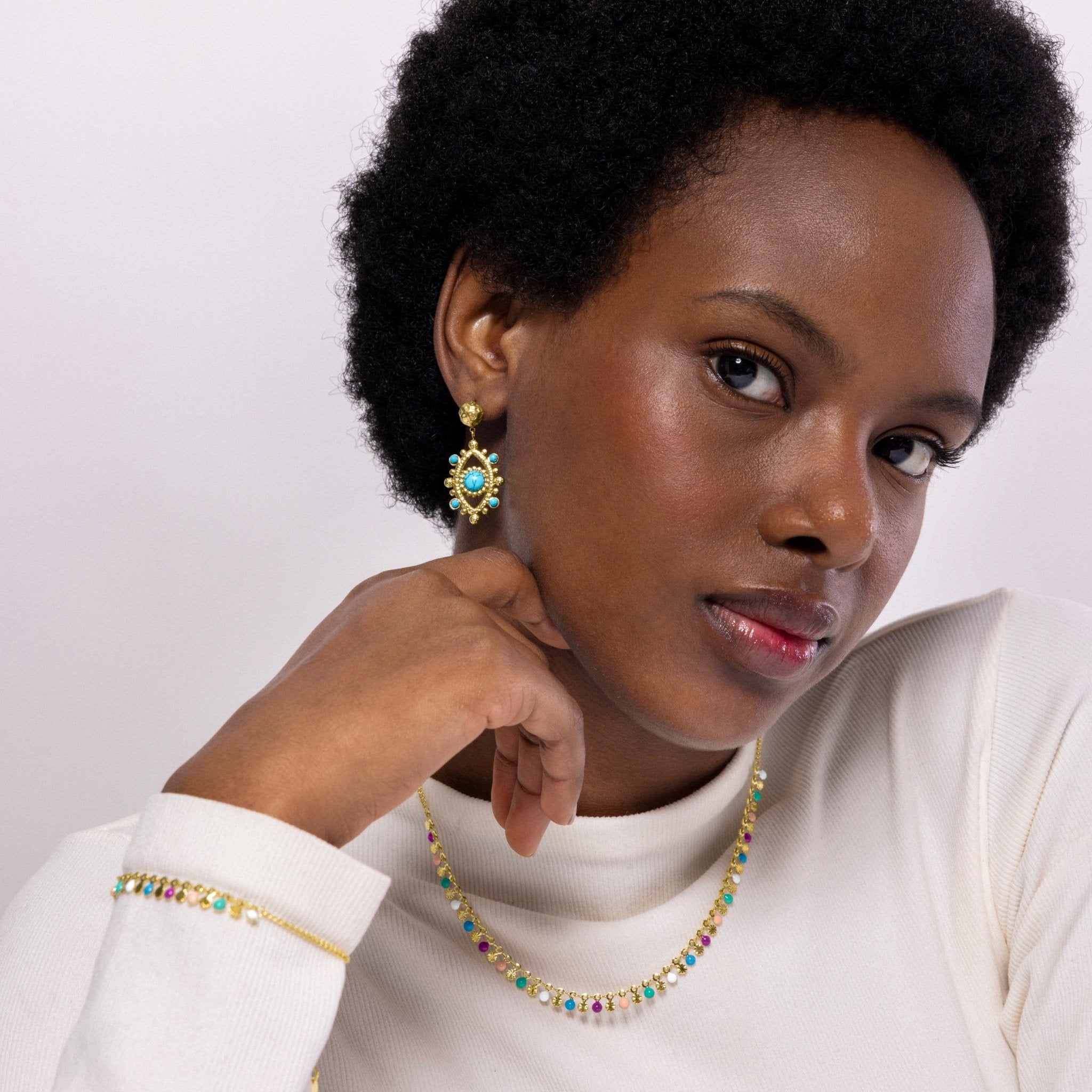 Pendientes acabados en oro amarillo 18k - LUX BY LUX