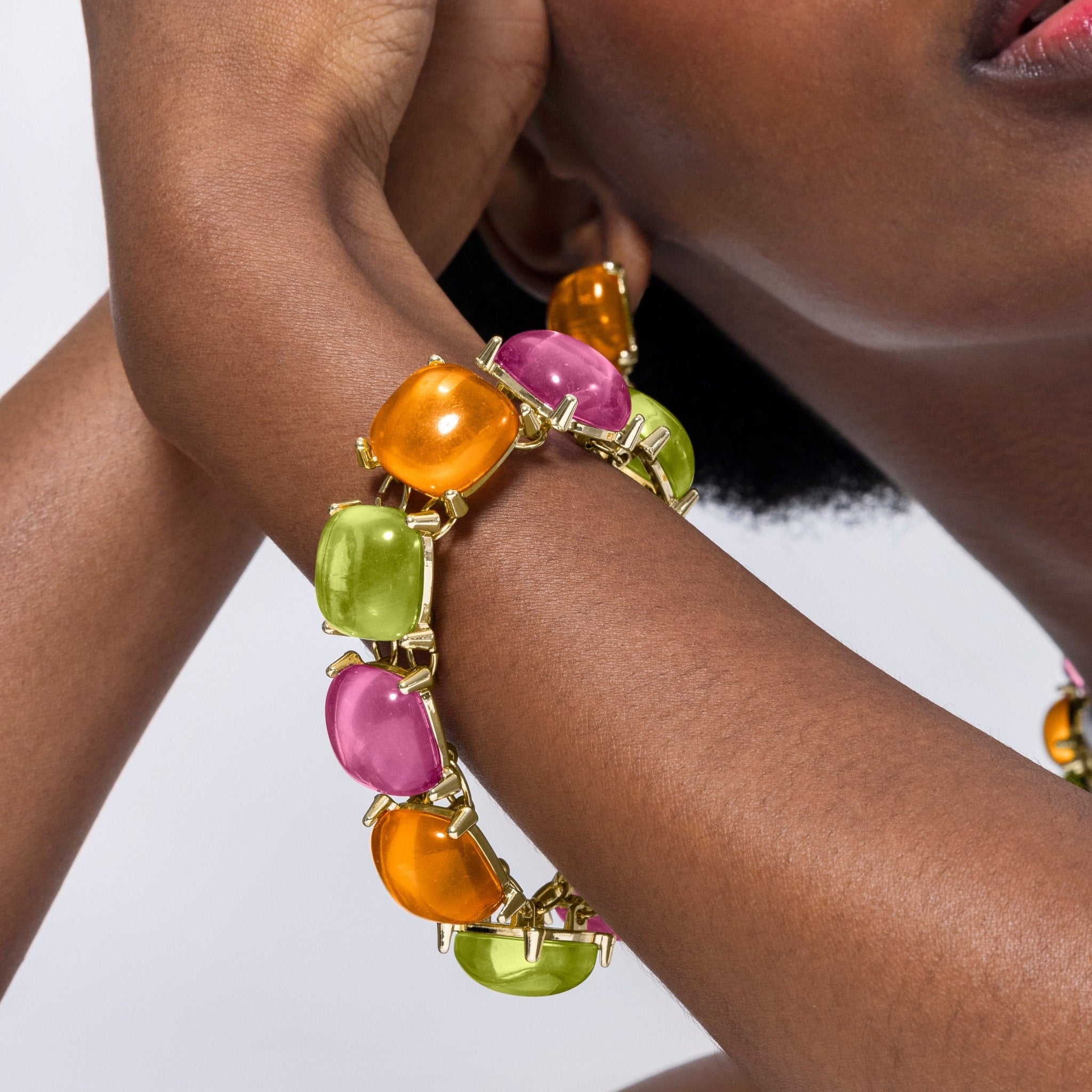 Pulsera Tosab acabada en oro amarillo 18k - LUX BY LUX