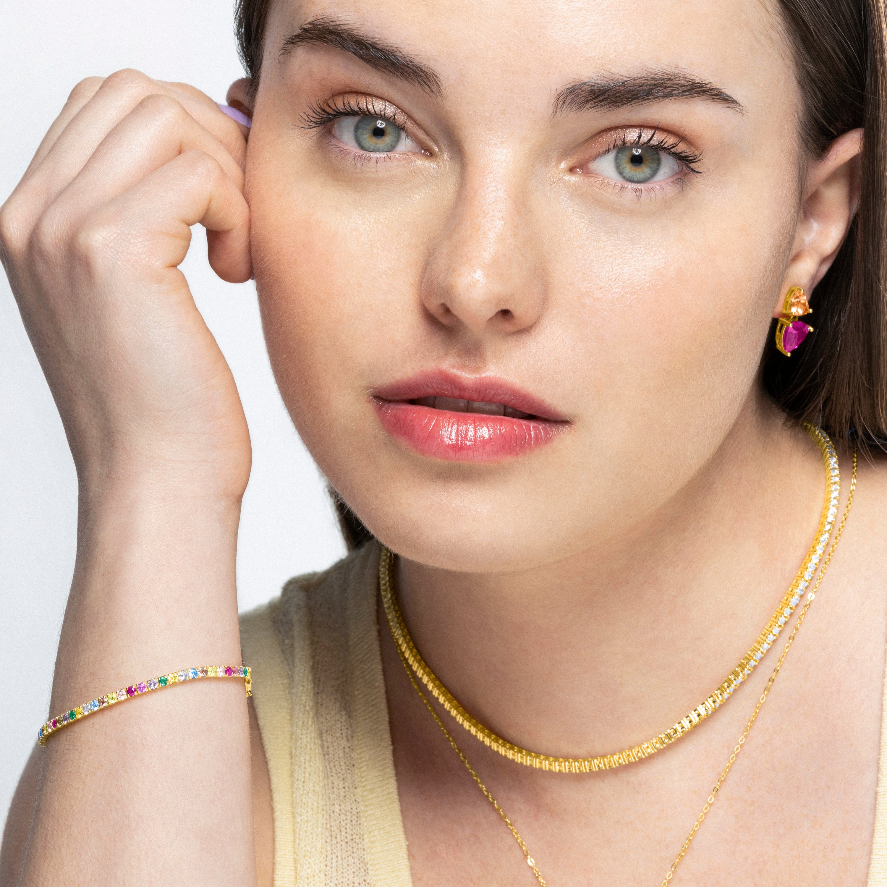Pulsera de Aleación de Metal y Circonita Multicolor acabado en oro amarillo de 18k - Tahu