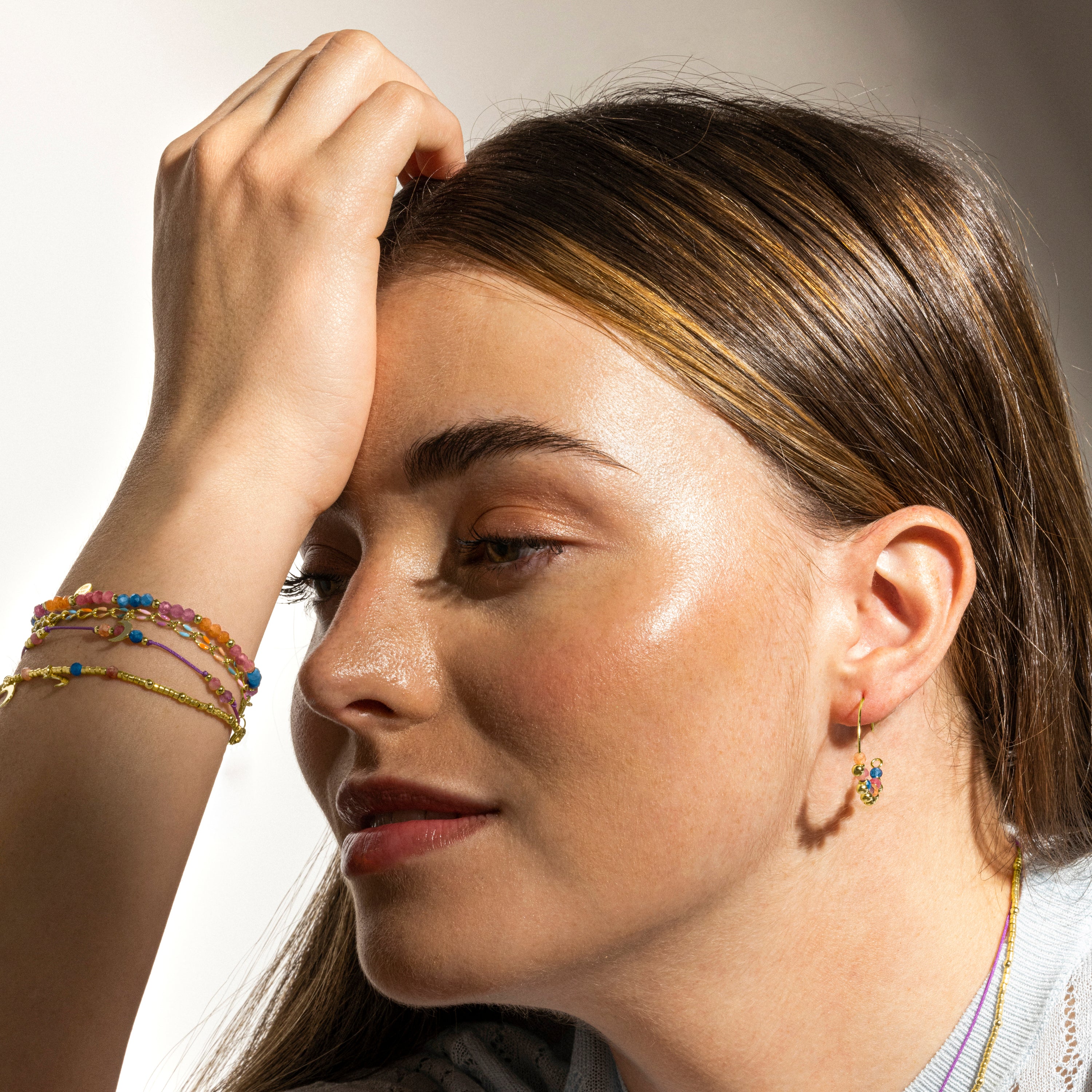Pulsera de Aleación de Metal y Lacado Multicolor acabado en oro amarillo de 18k - Liesi