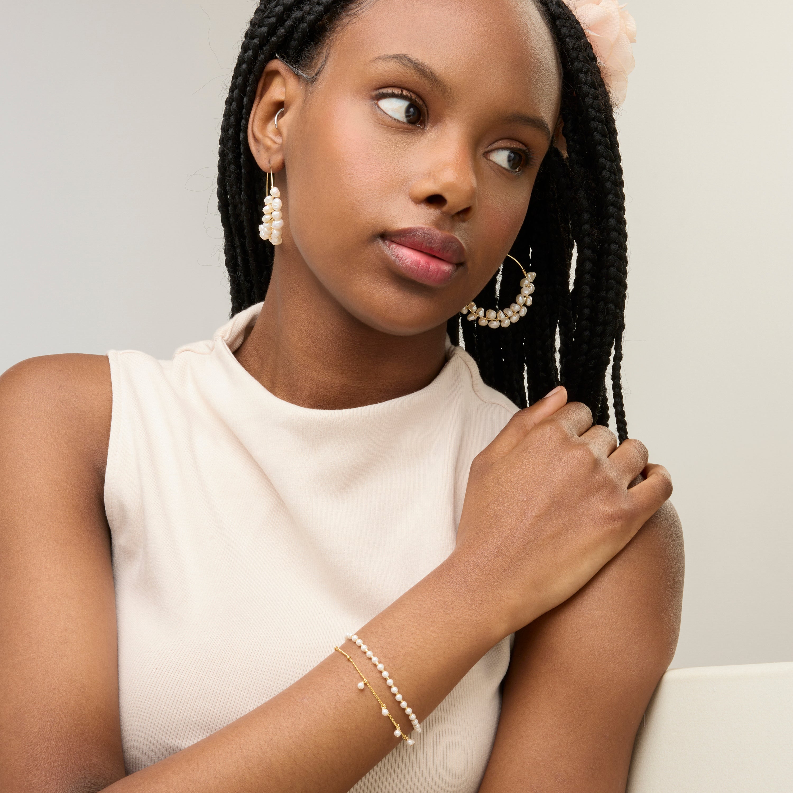 Pulsera de Perla Blanca acabada en oro amarillo de 18k - Subri