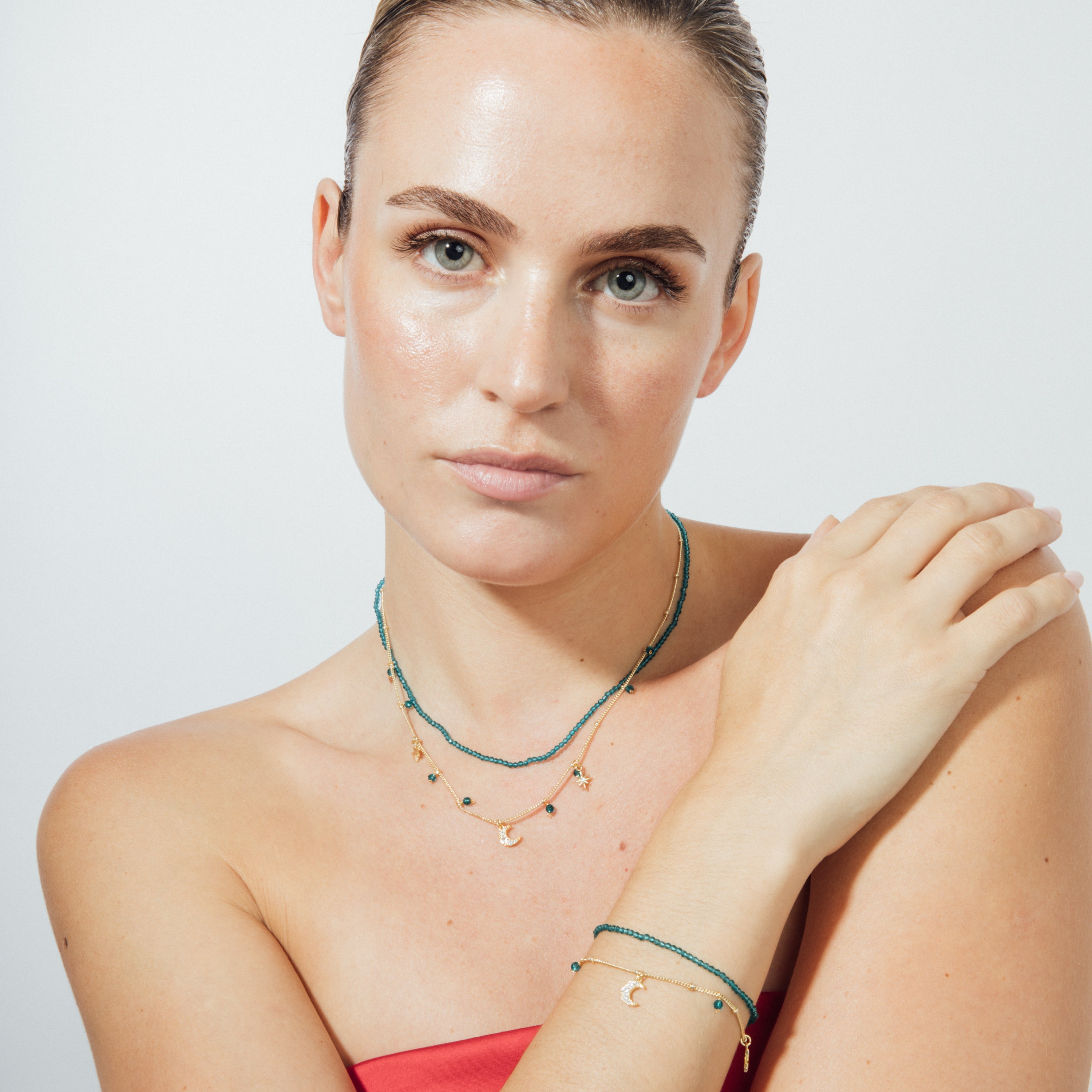 Pulsera de Cristal Verde acabado en oro amarillo 18k - Ayora