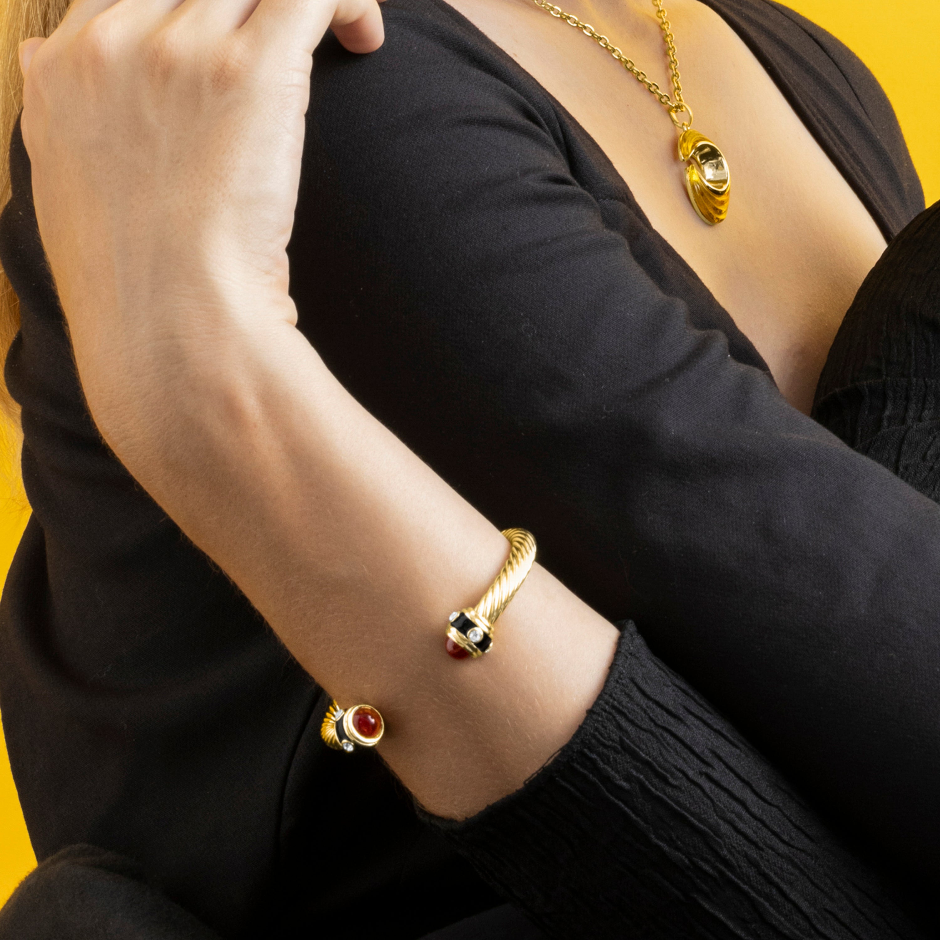 Bracelet en résine ambre finition or 18k - Overnya