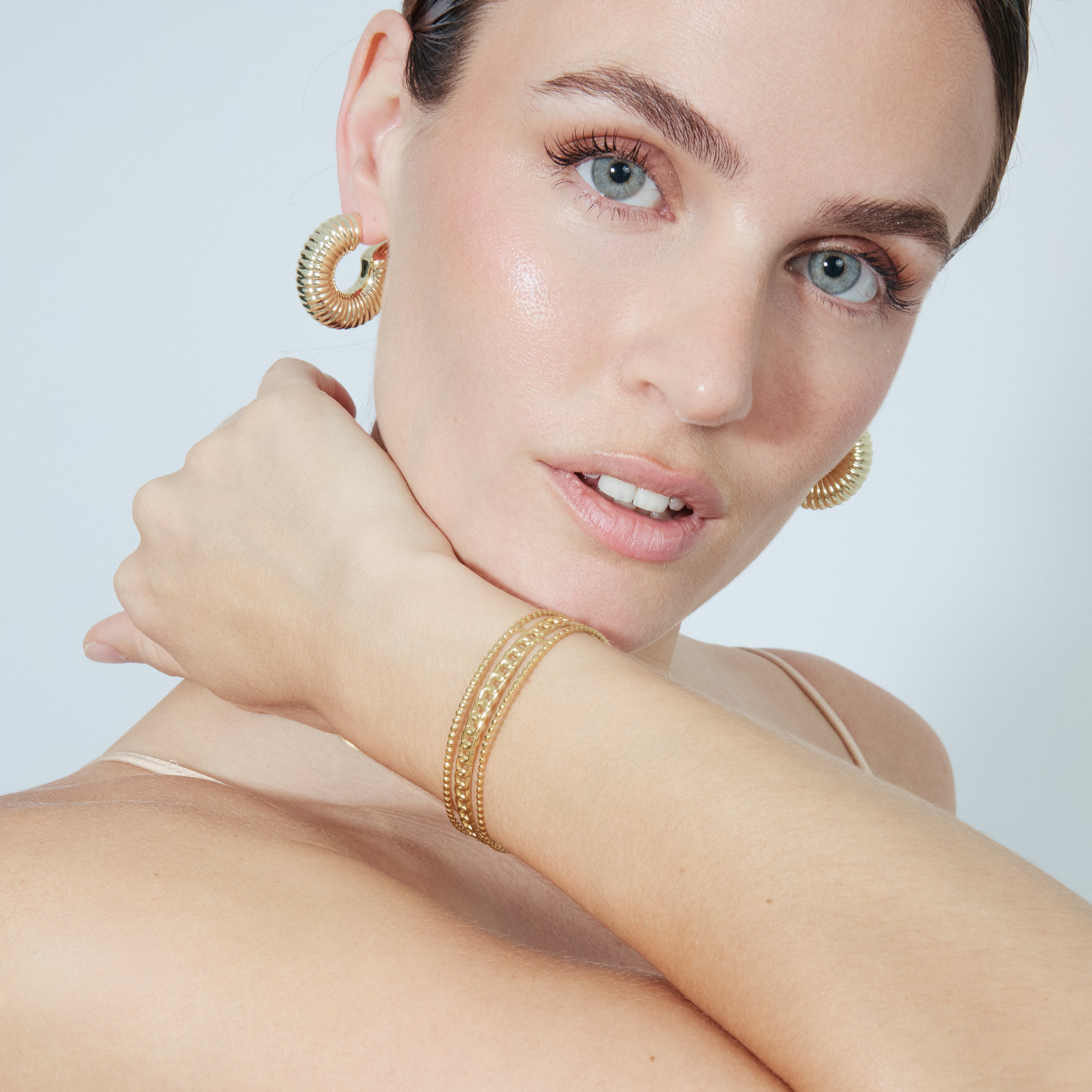 Pulsera acabado en oro amarillo de 18k - Howllial