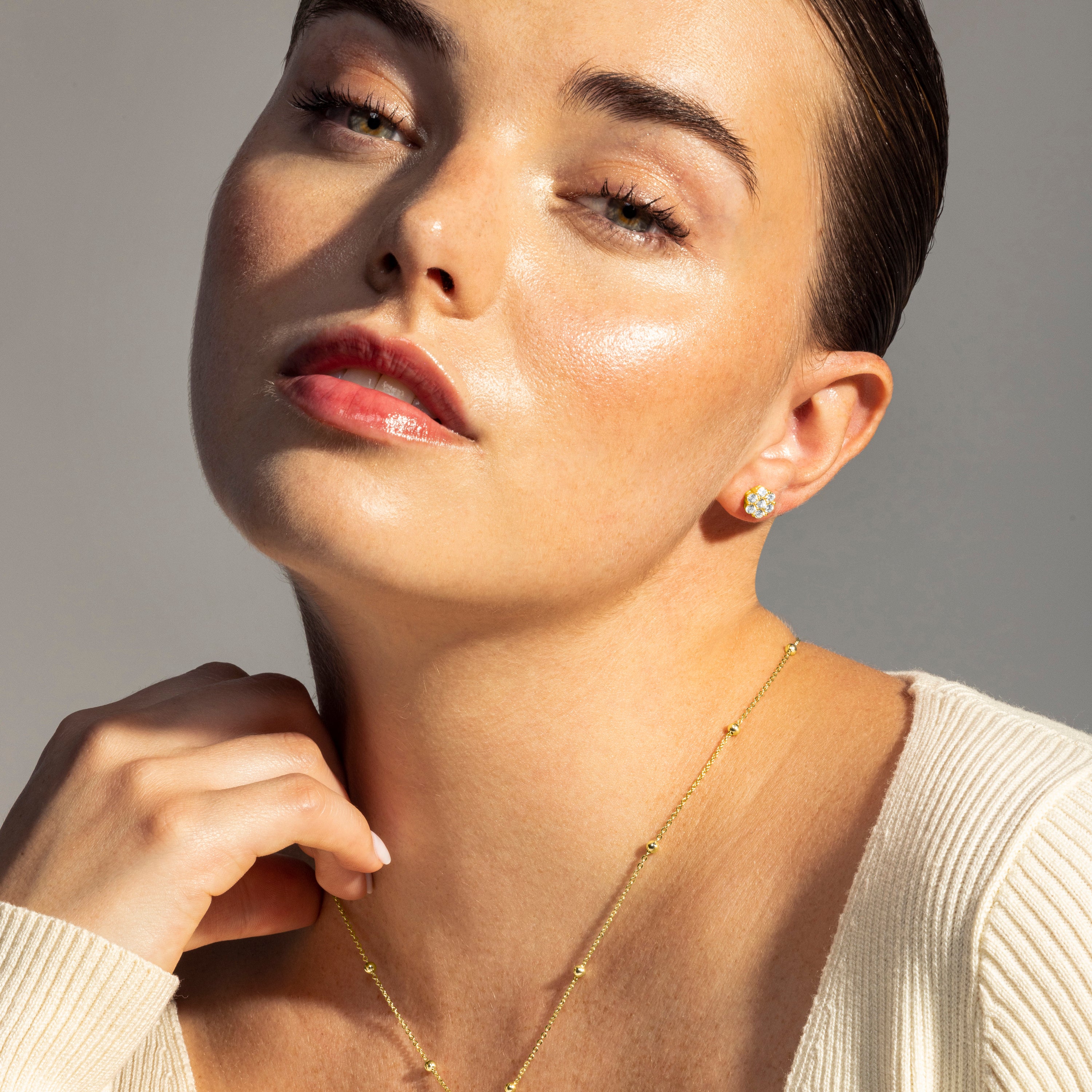 Pendientes de Aleación de Metal y Circonita Brillante acabado en oro amarillo de 18k - Hudur