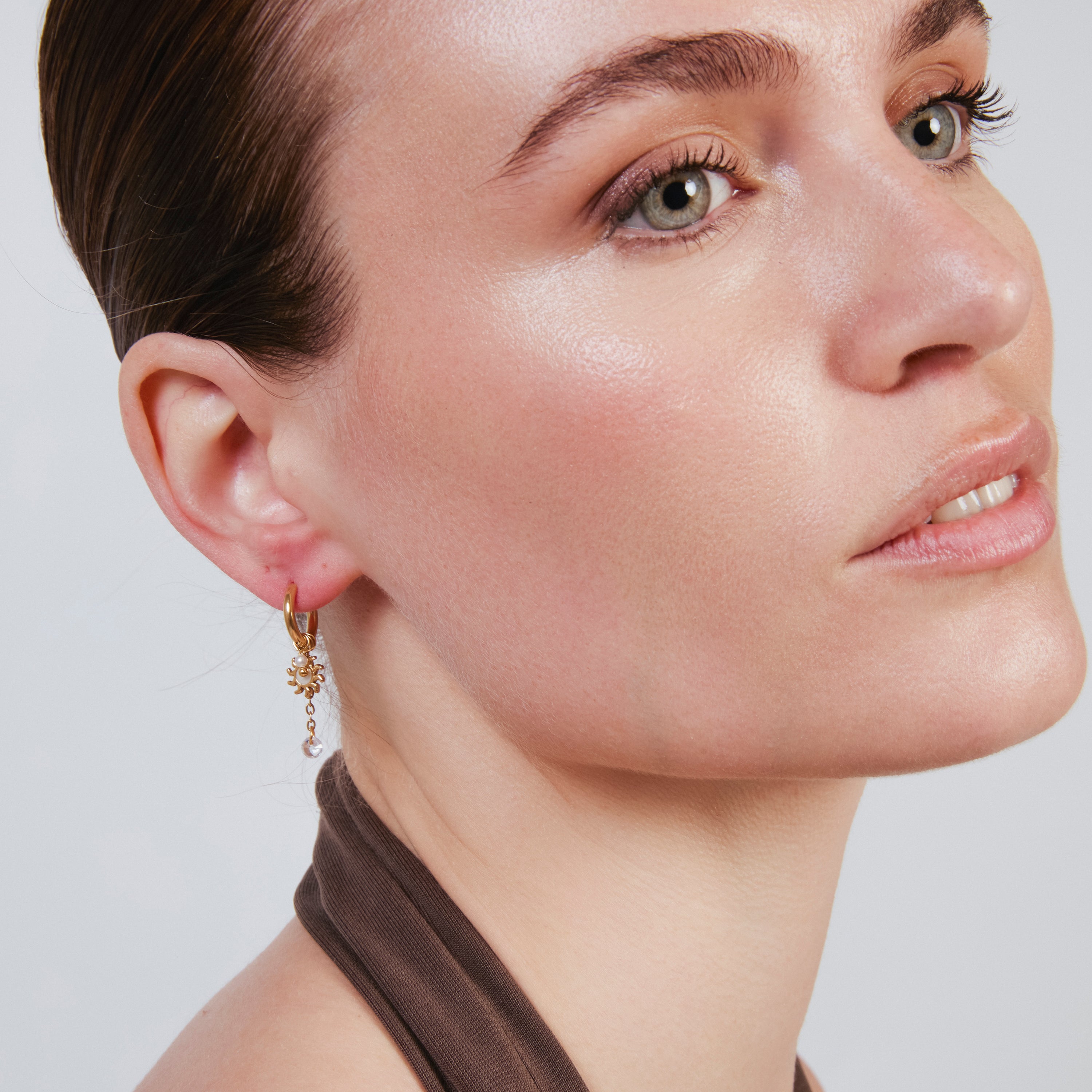 Pendientes de Perla Blanca acabado en oro amarillo de 18k - Irath