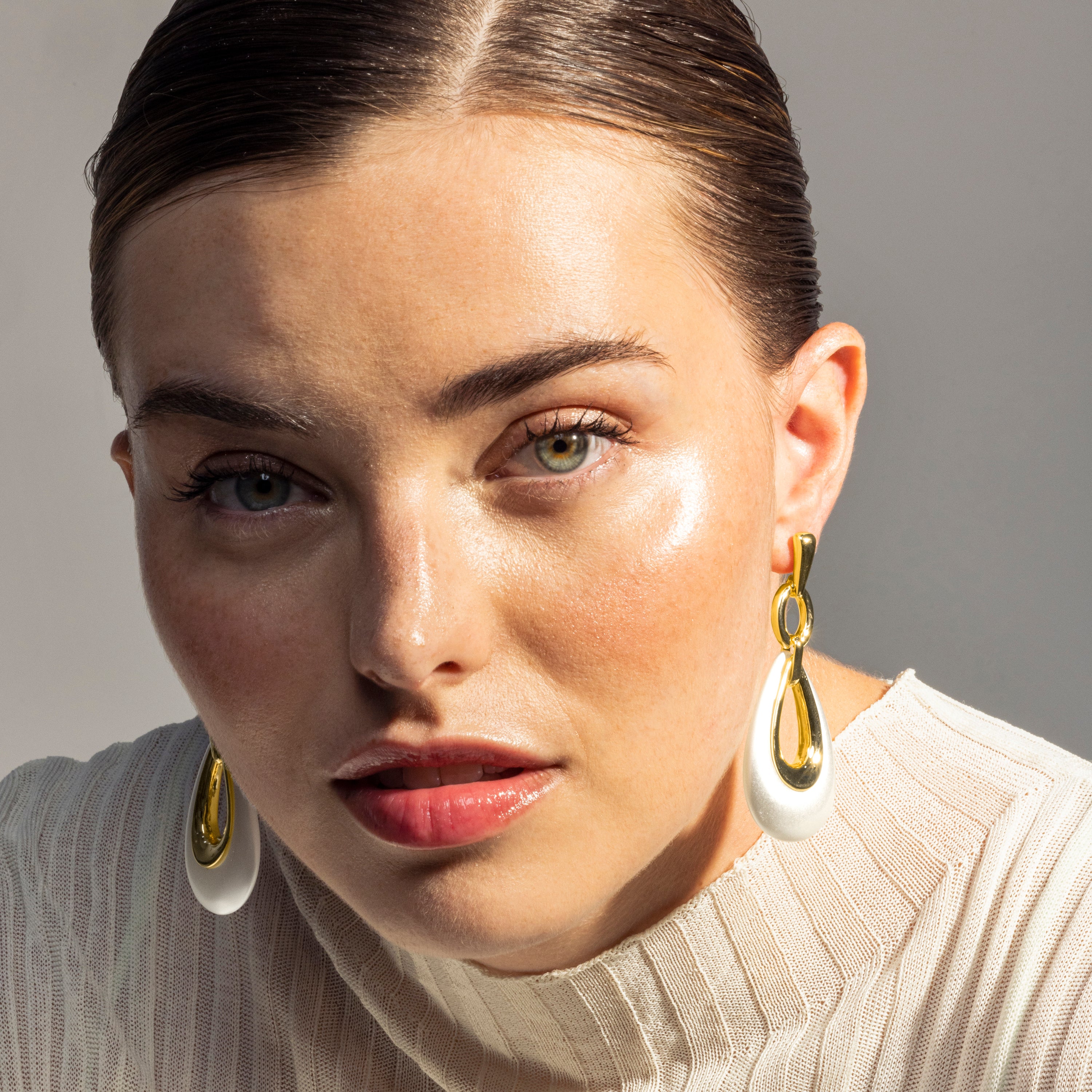 Pendientes acabado en oro amarillo de 18k - Humola