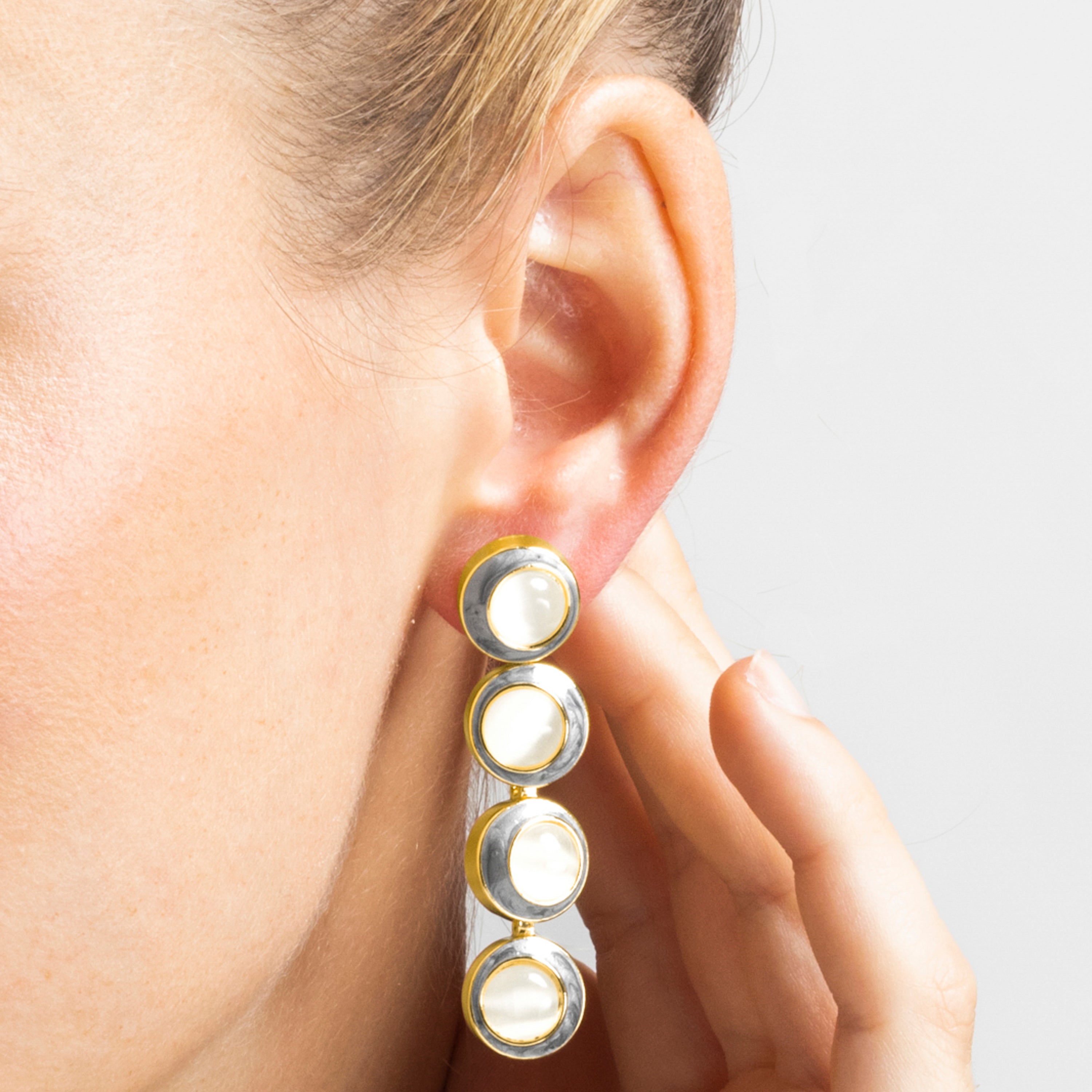 Pendientes con Ojo de Gato acabado oro 18k - Nawil