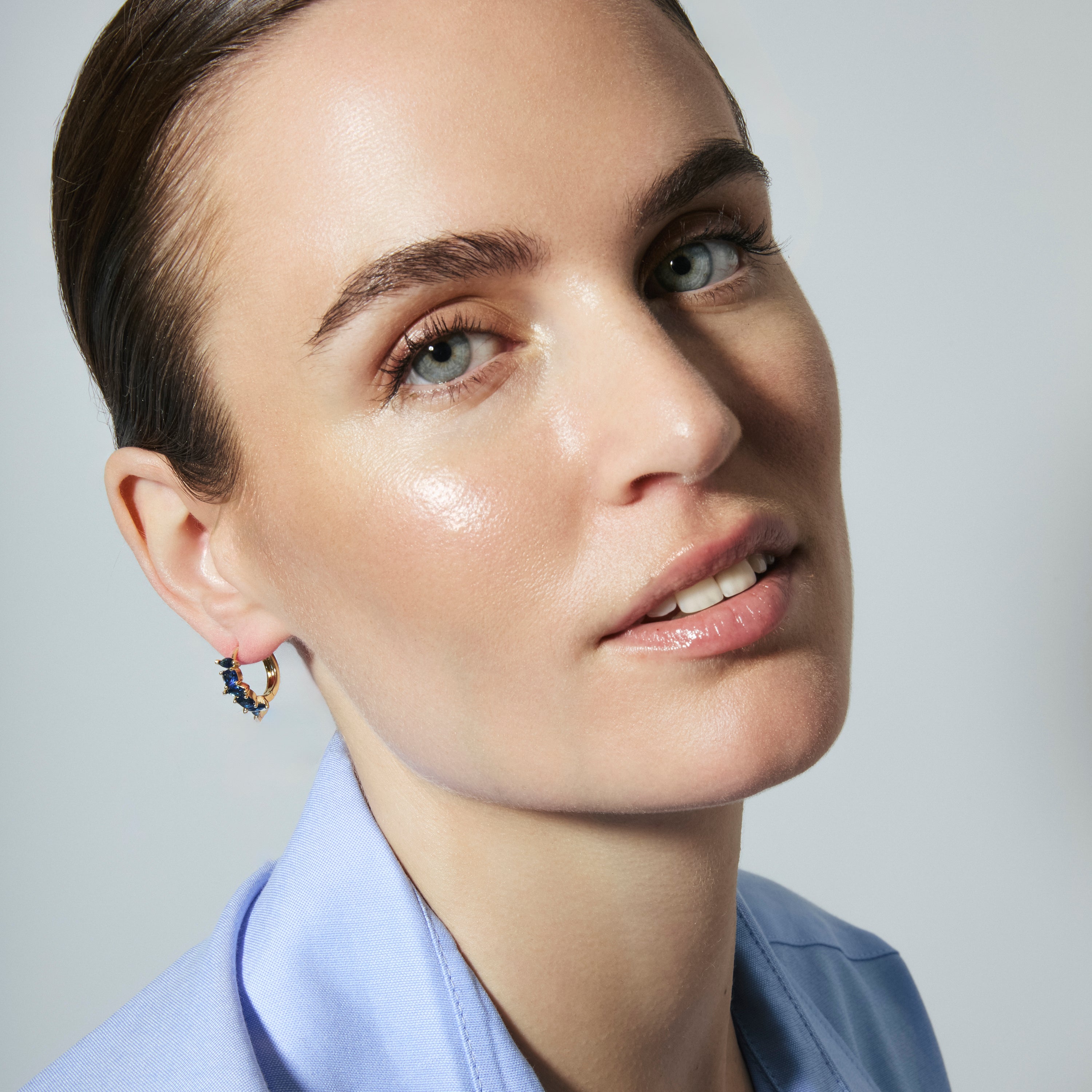 Pendientes de Circonita Zafiro acabado en oro amarillo de 18k - Arose