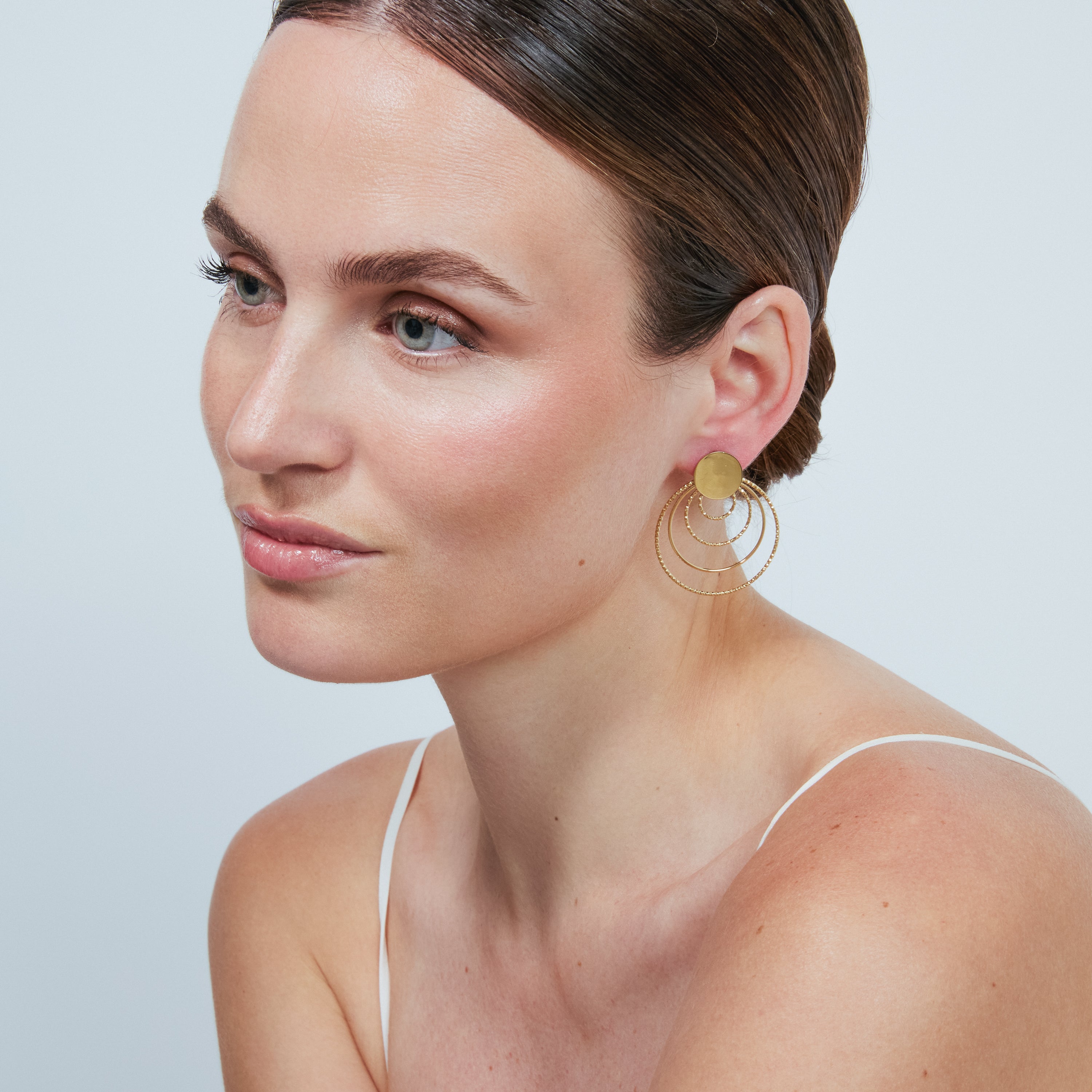 Pendientes acabado en oro amarillo de 18k - Lariy