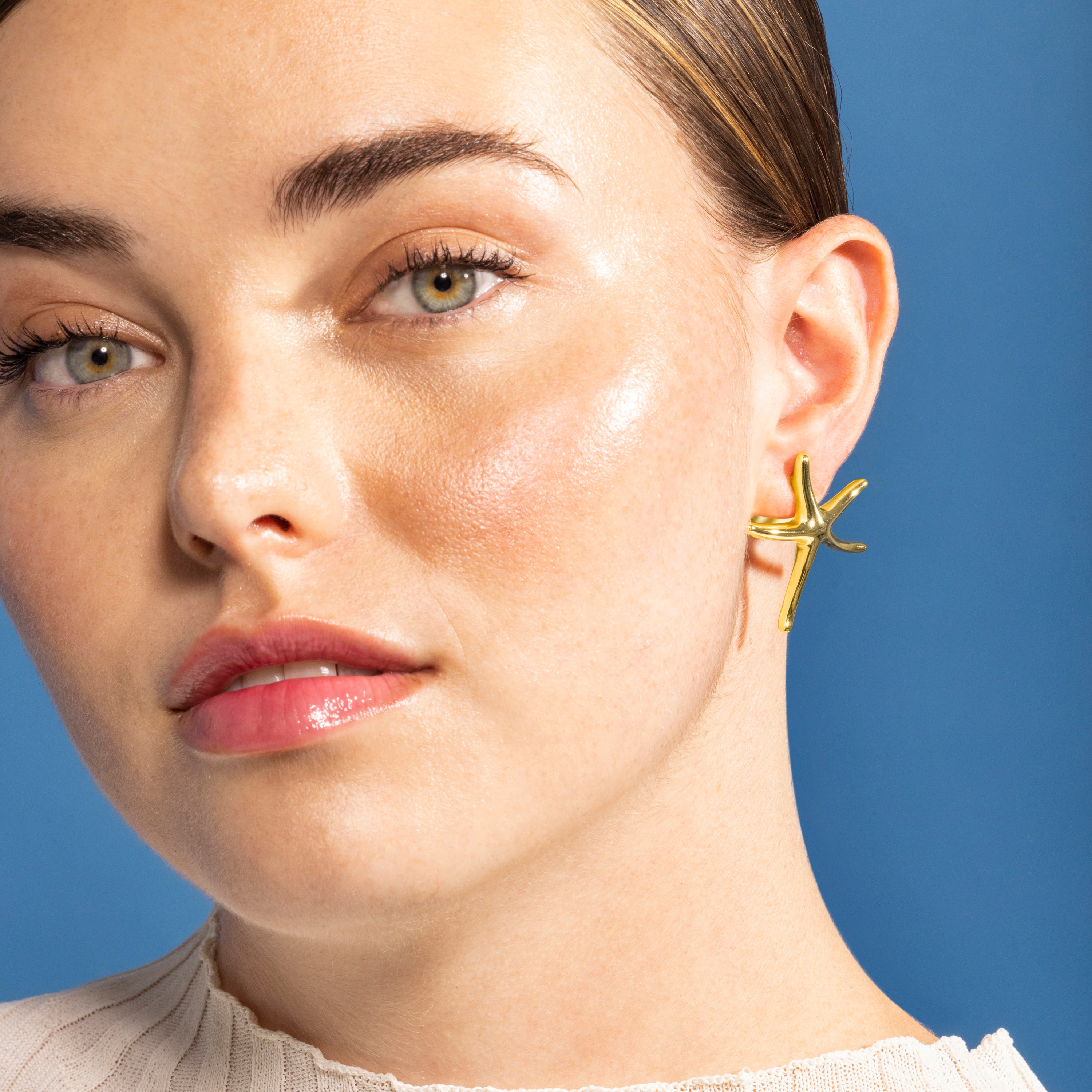 Pendientes acabados en oro amarillo de 18K - Amiri
