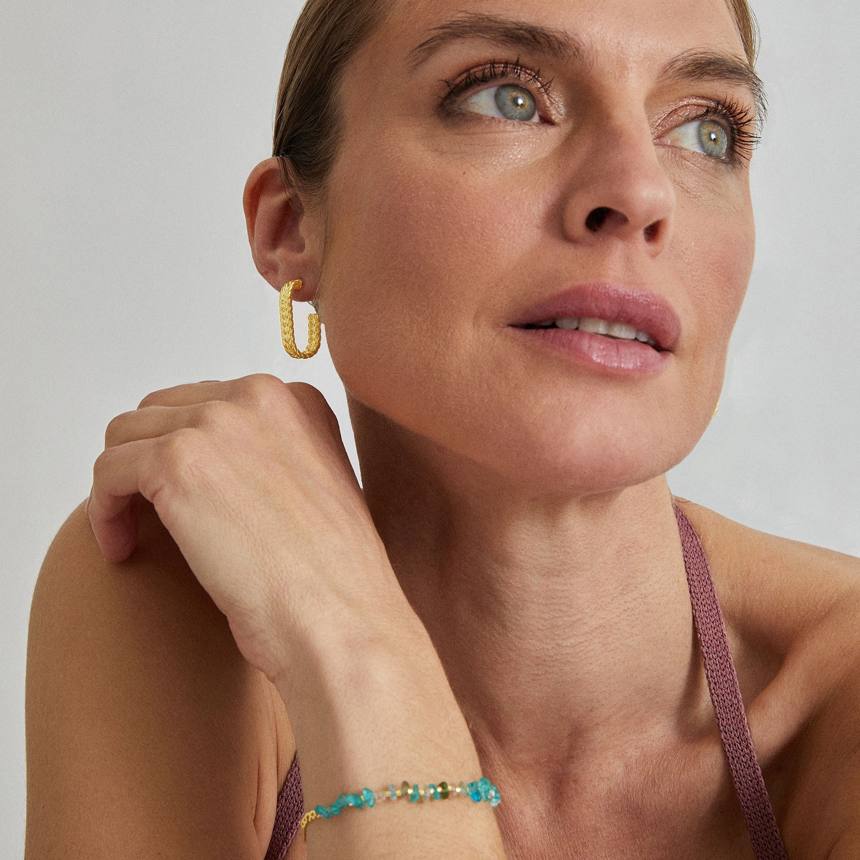 Pendientes acabados en oro amarillo de 18K - Hari