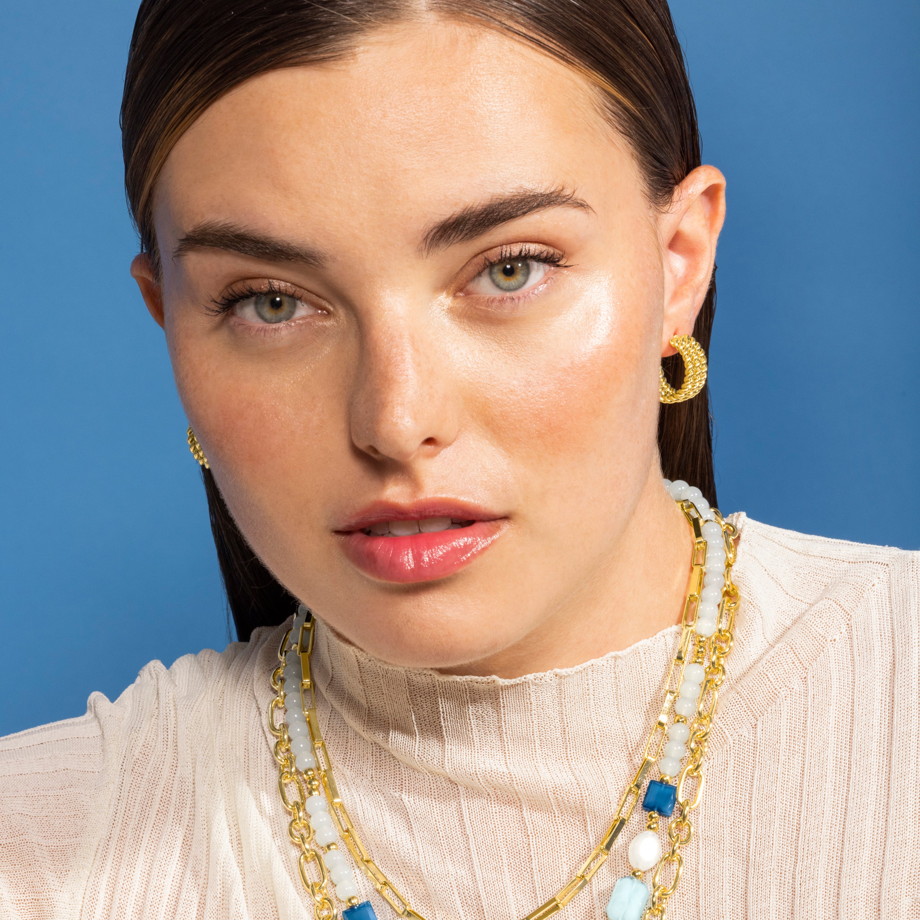 Pendientes acabados en oro amarillo de 18K - Sisdak