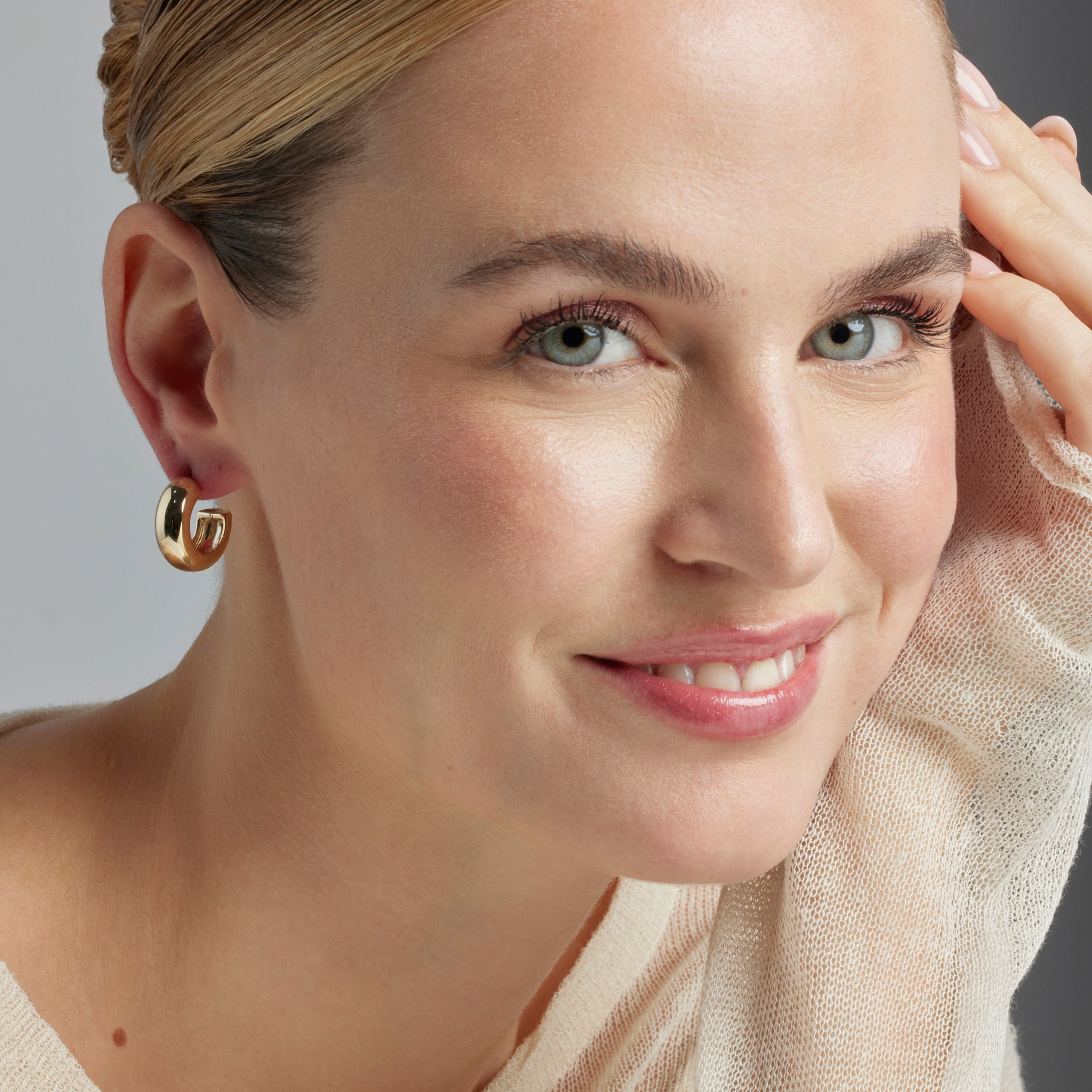 Pendientes de 18,5mm de diámetro acabado oro 18K - Dalra