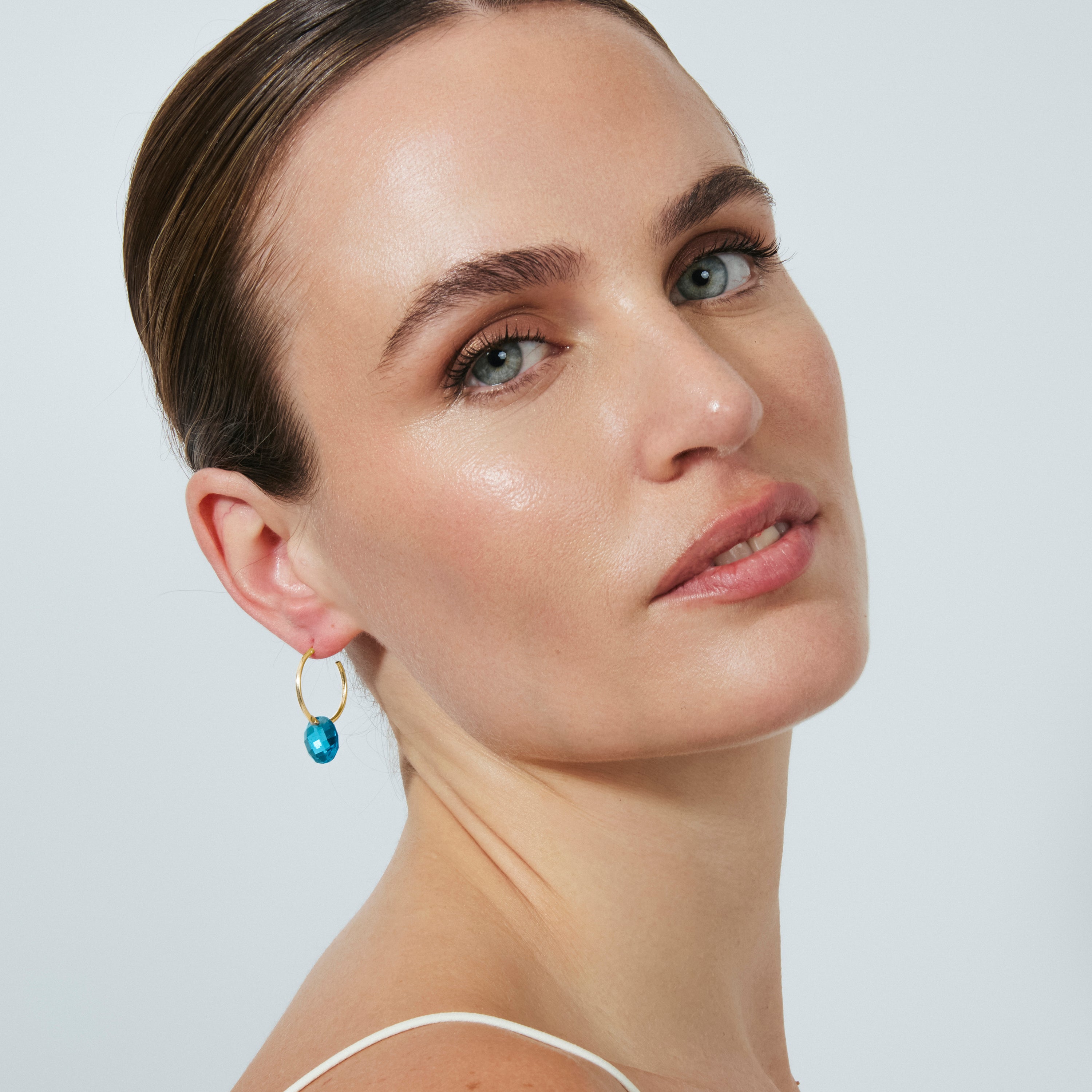 Pendientes de Cuarzo Hidrotermal Lapislazuli acabado en oro amarillo de 18k - Jafam