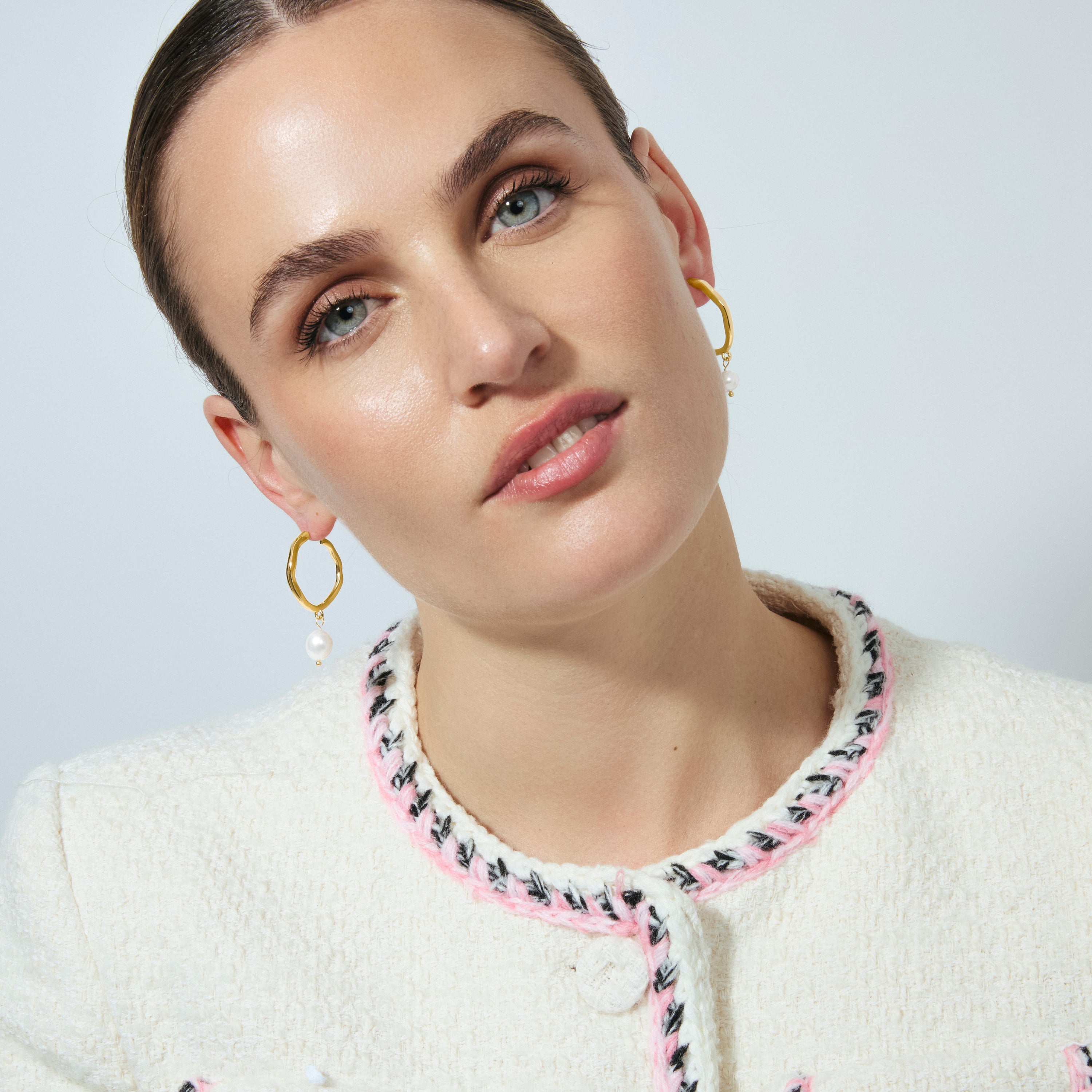 Pendientes de Perla Blanca acabado en oro amarillo de 18k - Salib