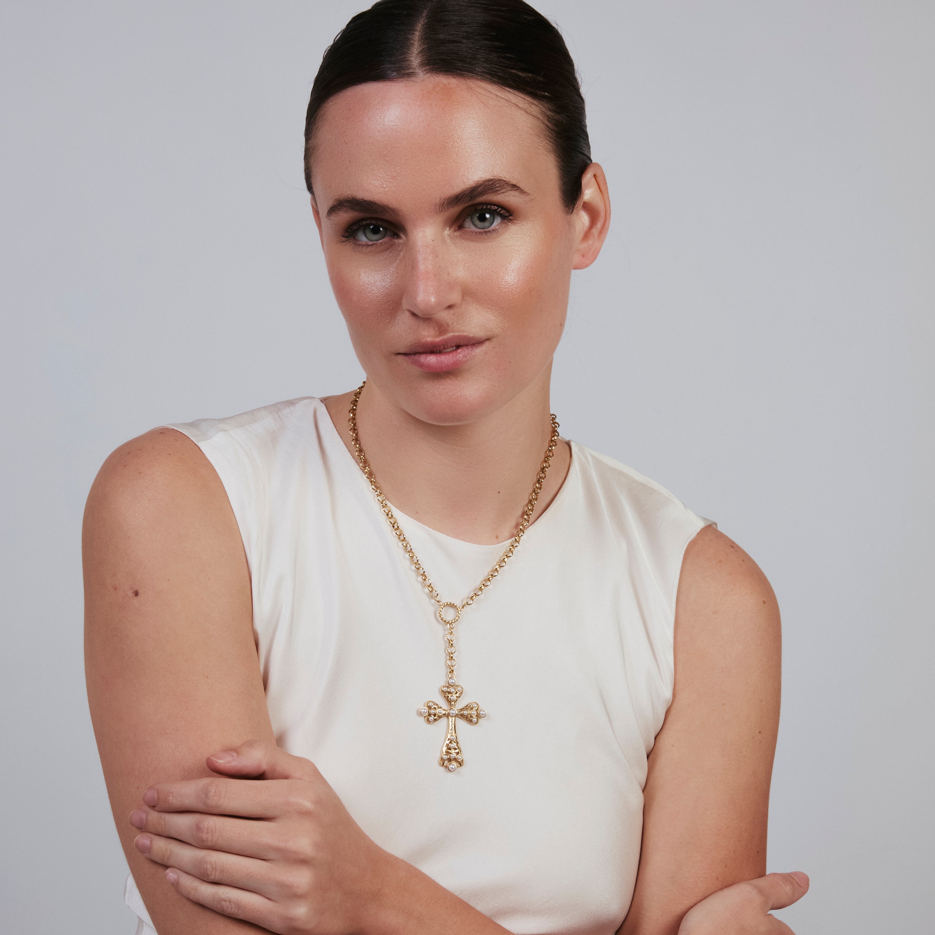 Collar de Perla Blanca acabado en oro amarillo de 18k - Diro
