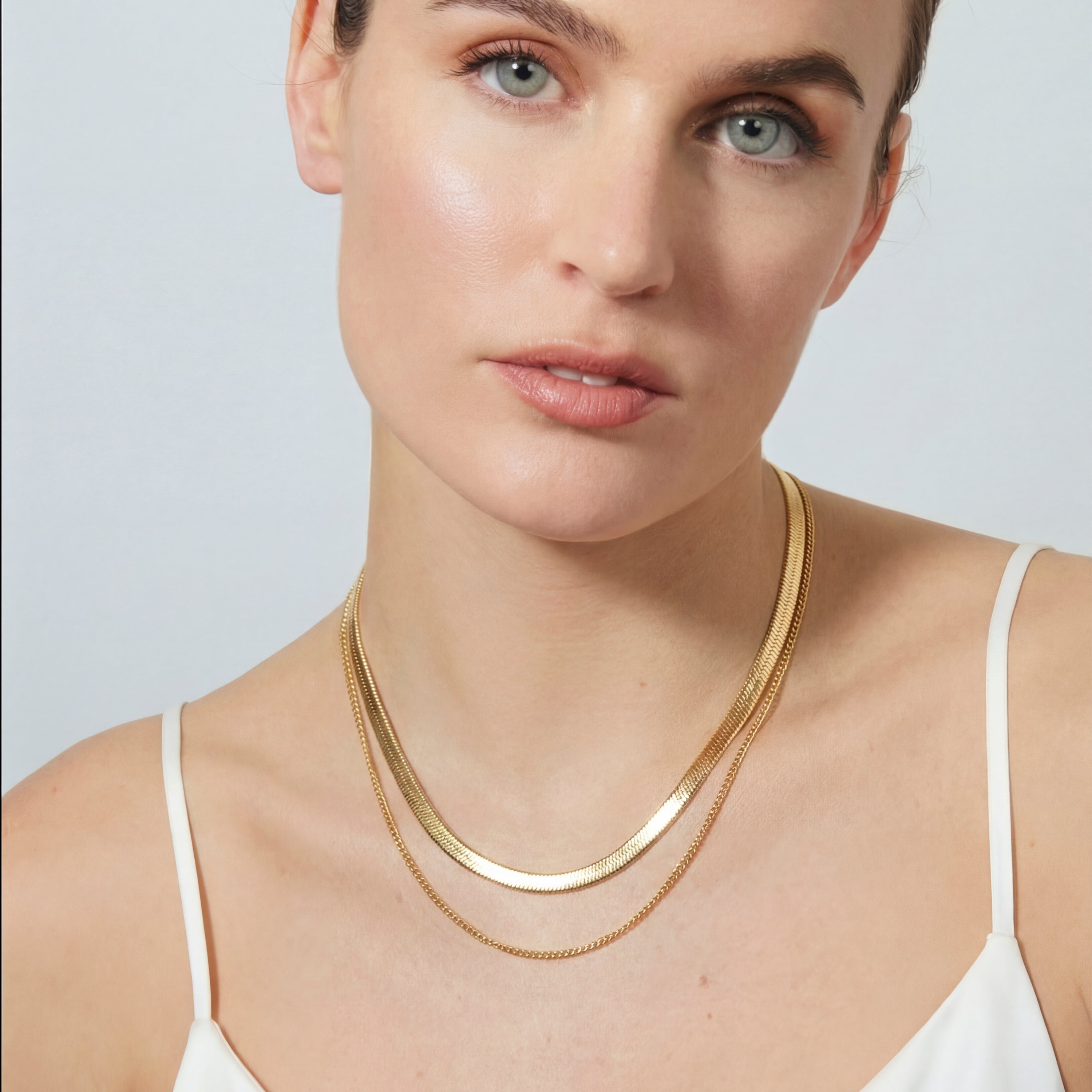 Collar acabado en oro amarillo de 18k - Jezo