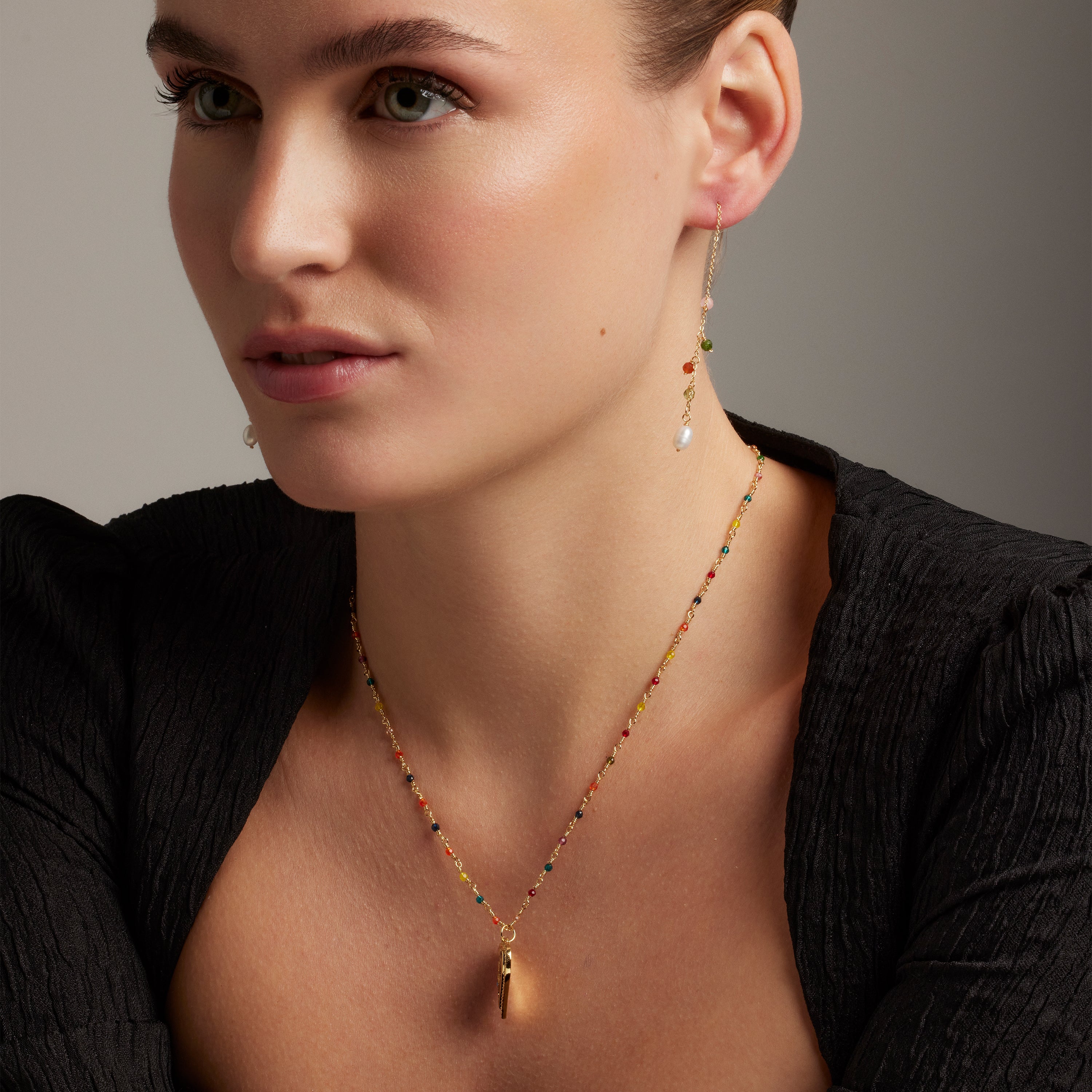 Collar de Aleación de Metal y Circonita Multicolor acabado en oro amarillo de 18k - Hamka