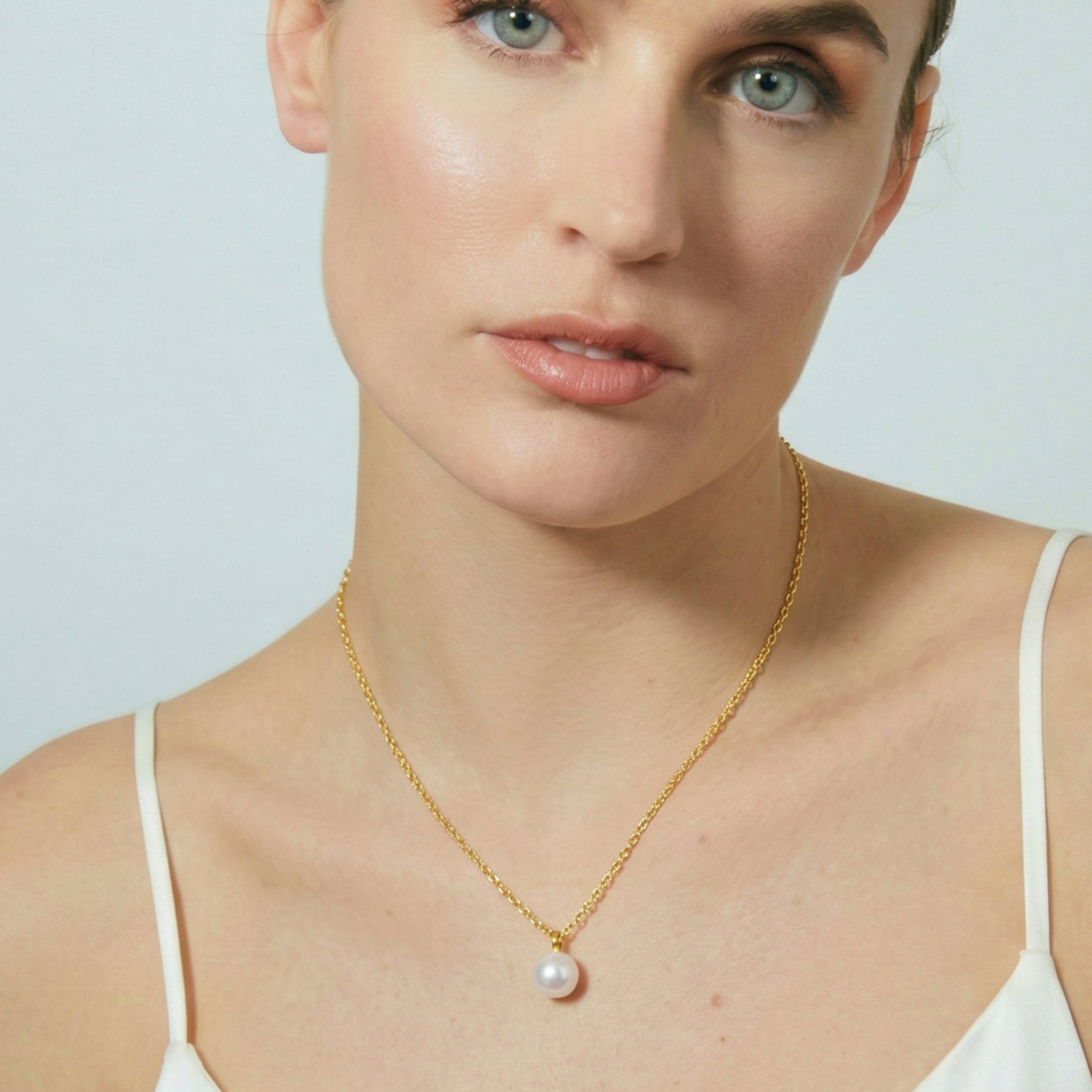 Collar de Perla Blanca acabado en oro amarillo de 18k - Talori