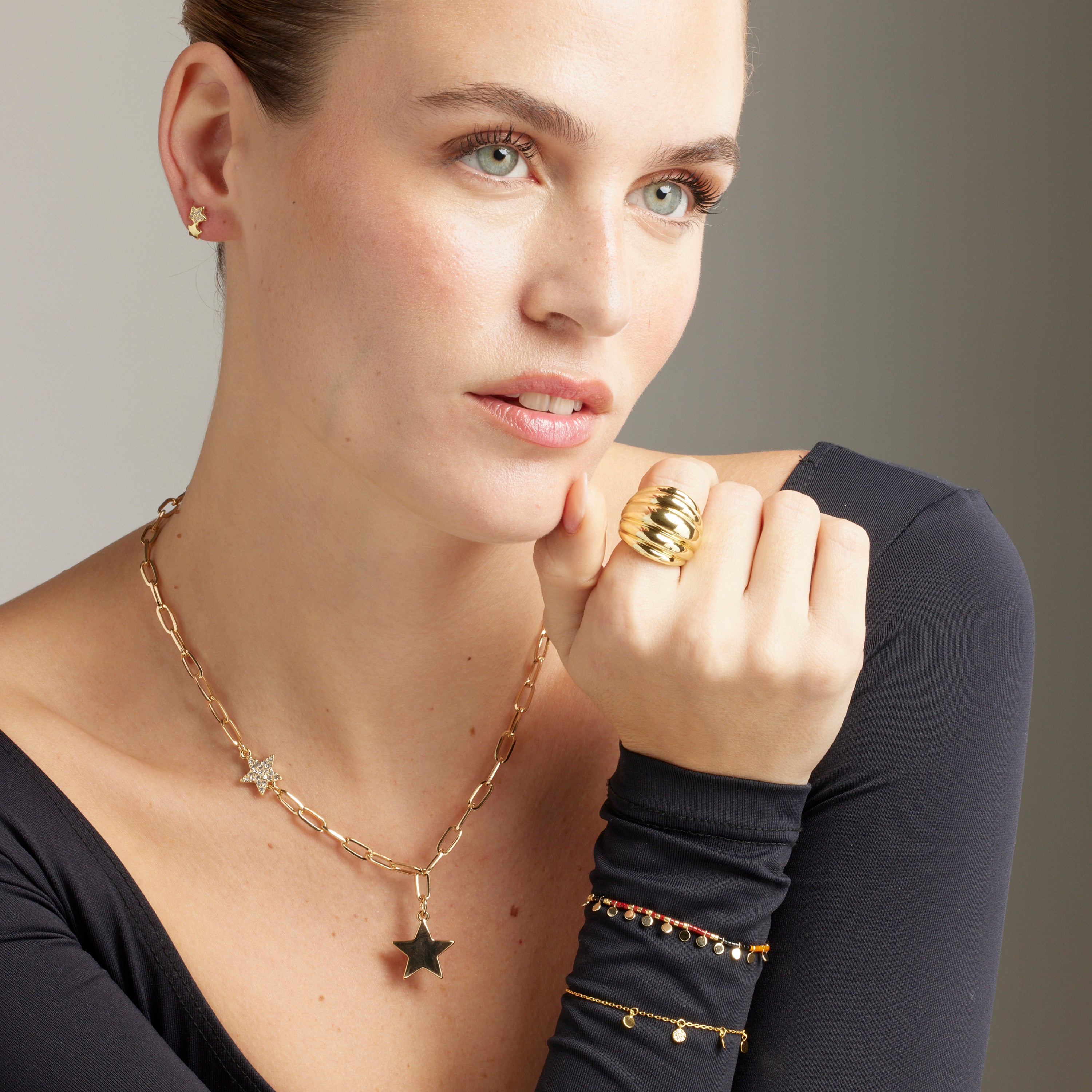 Anillo acabado en oro amarillo de 18k - Abalt