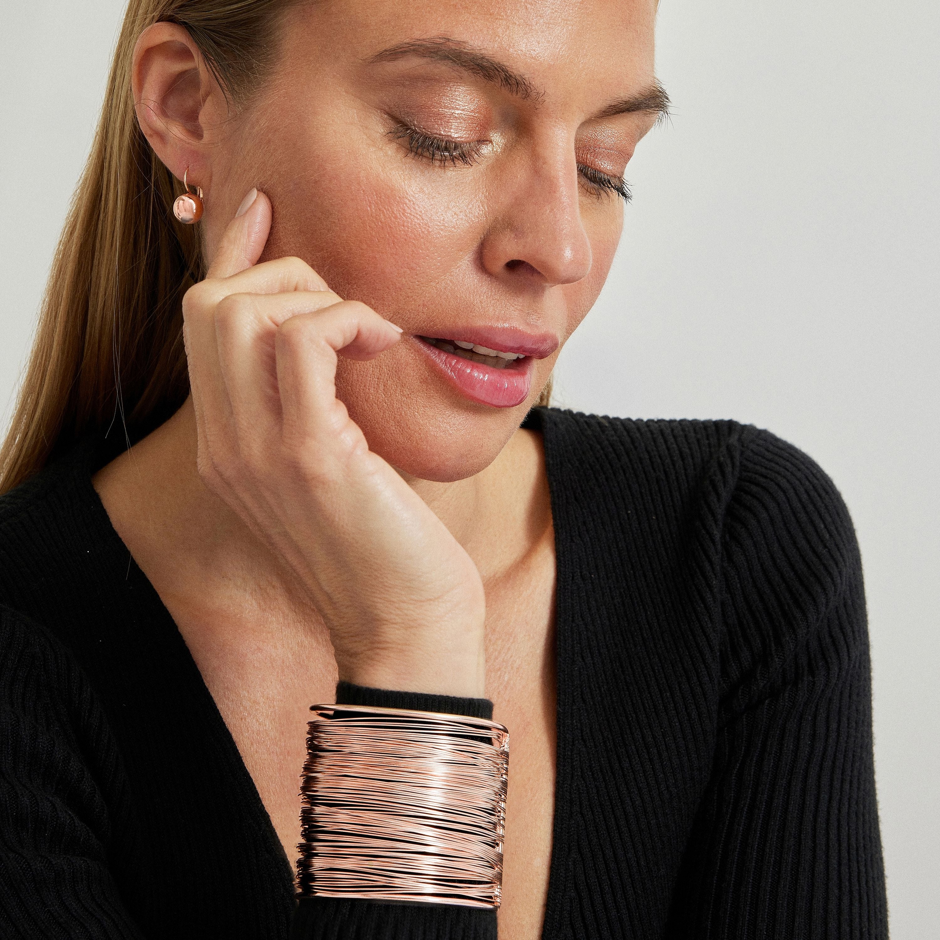 Pendientes acabados en oro rosa de 18K - Nenje