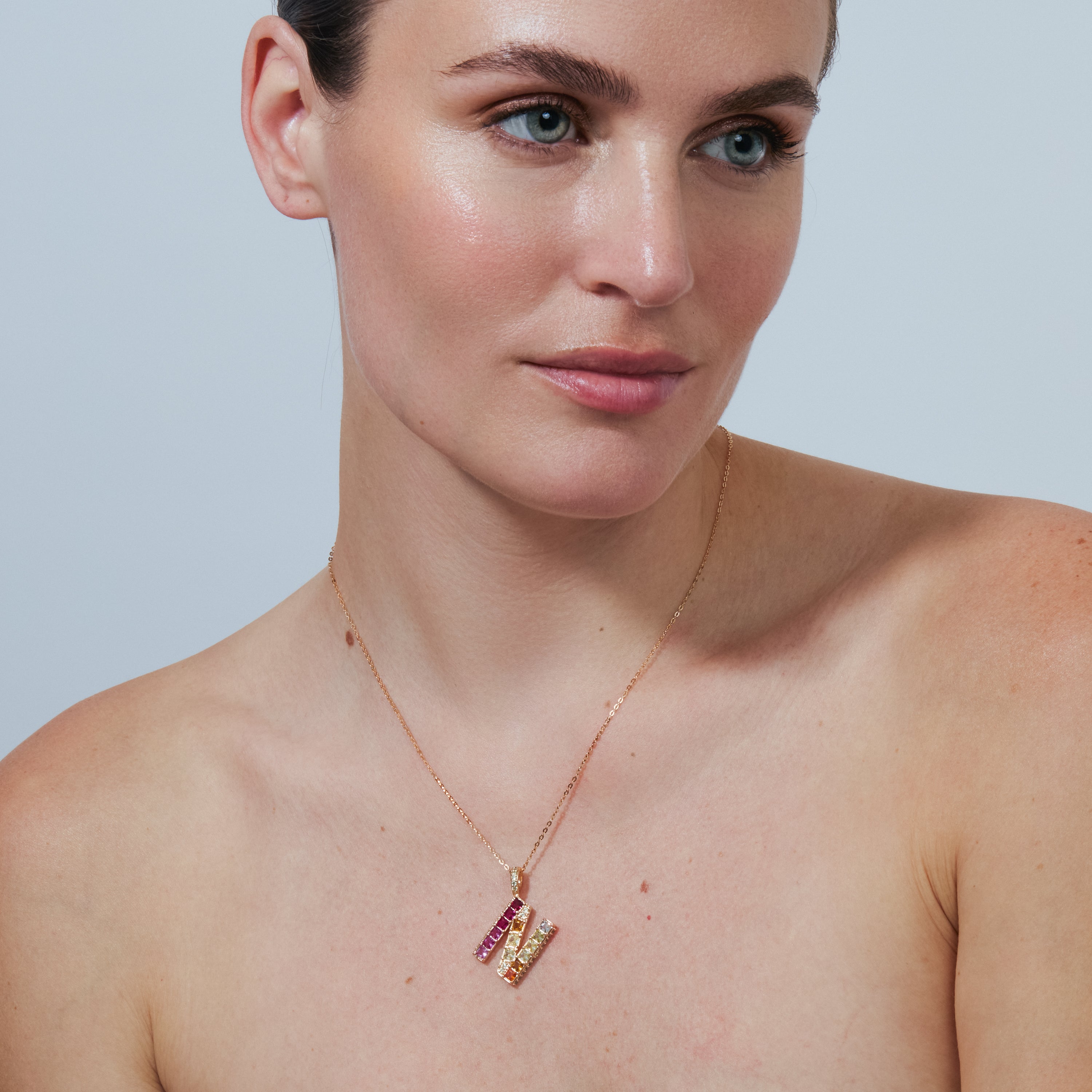 Collar de Aleación de Metal y Circonita Multicolor acabado en oro rosa de 18k - N