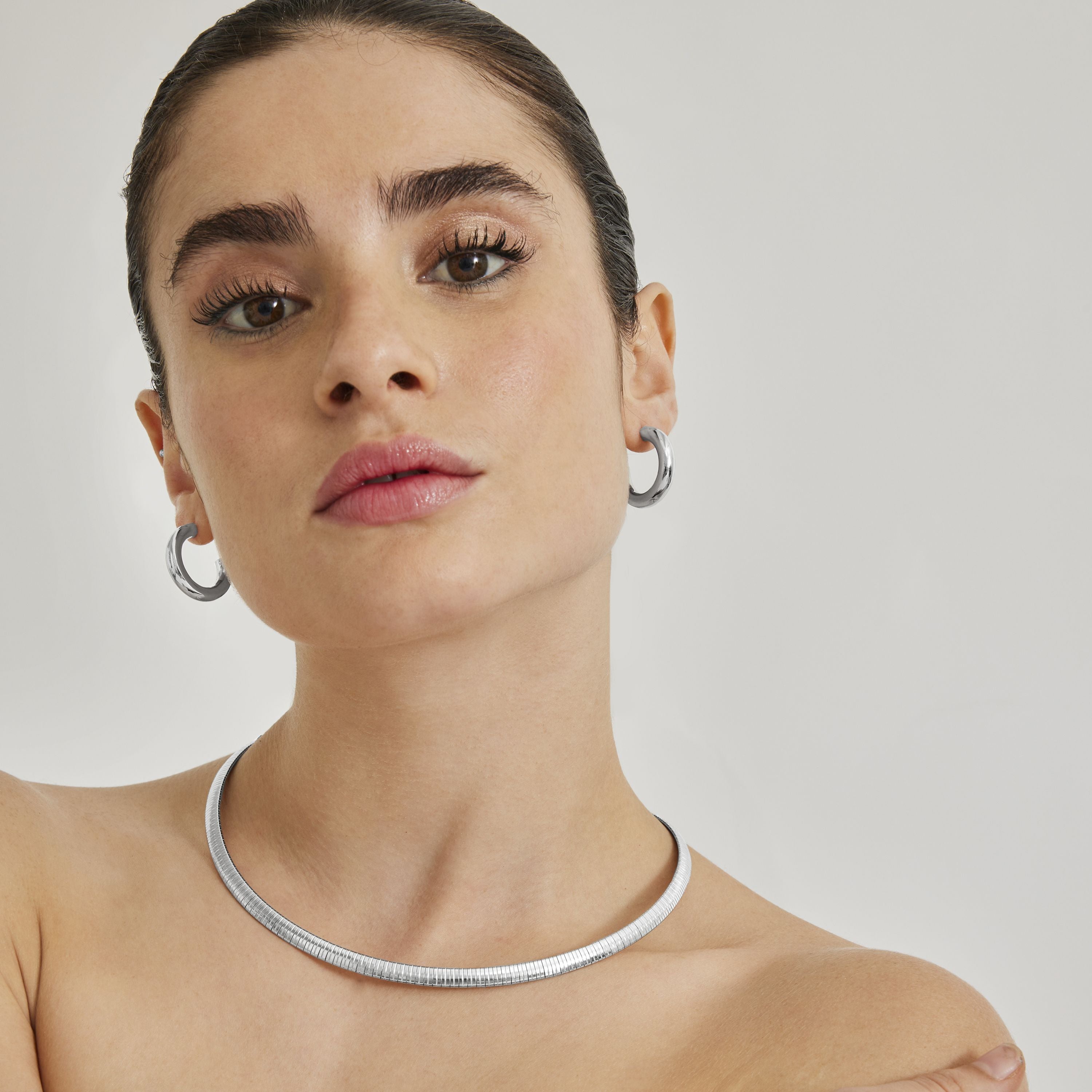 Pendientes de 13mm de diámetro acabados en rodio - Shiwa